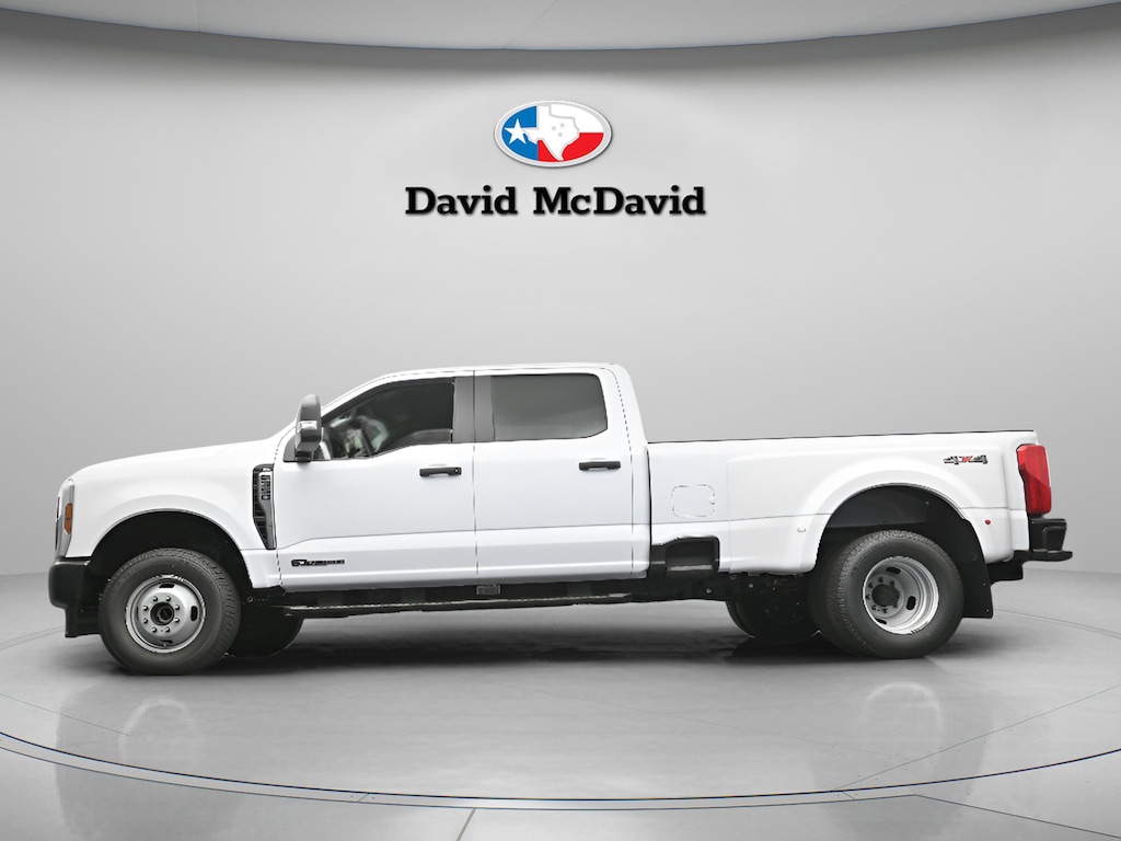 New 2026 Ford F-350 XL Truck Crew Cab