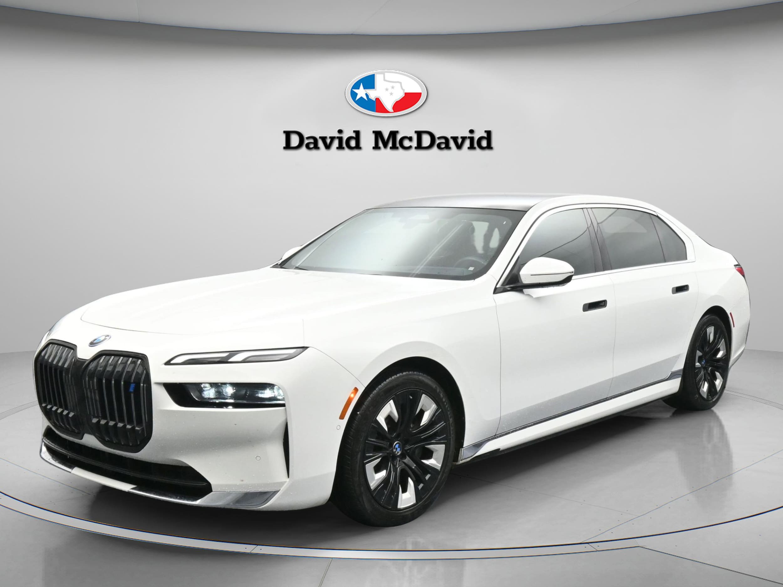 2023 BMW i7 xDrive60's photo