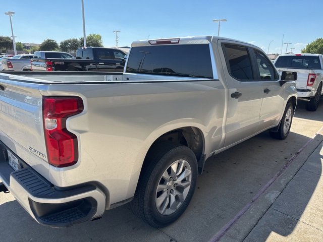 2020 Chevrolet Silverado 1500 Custom photo 3