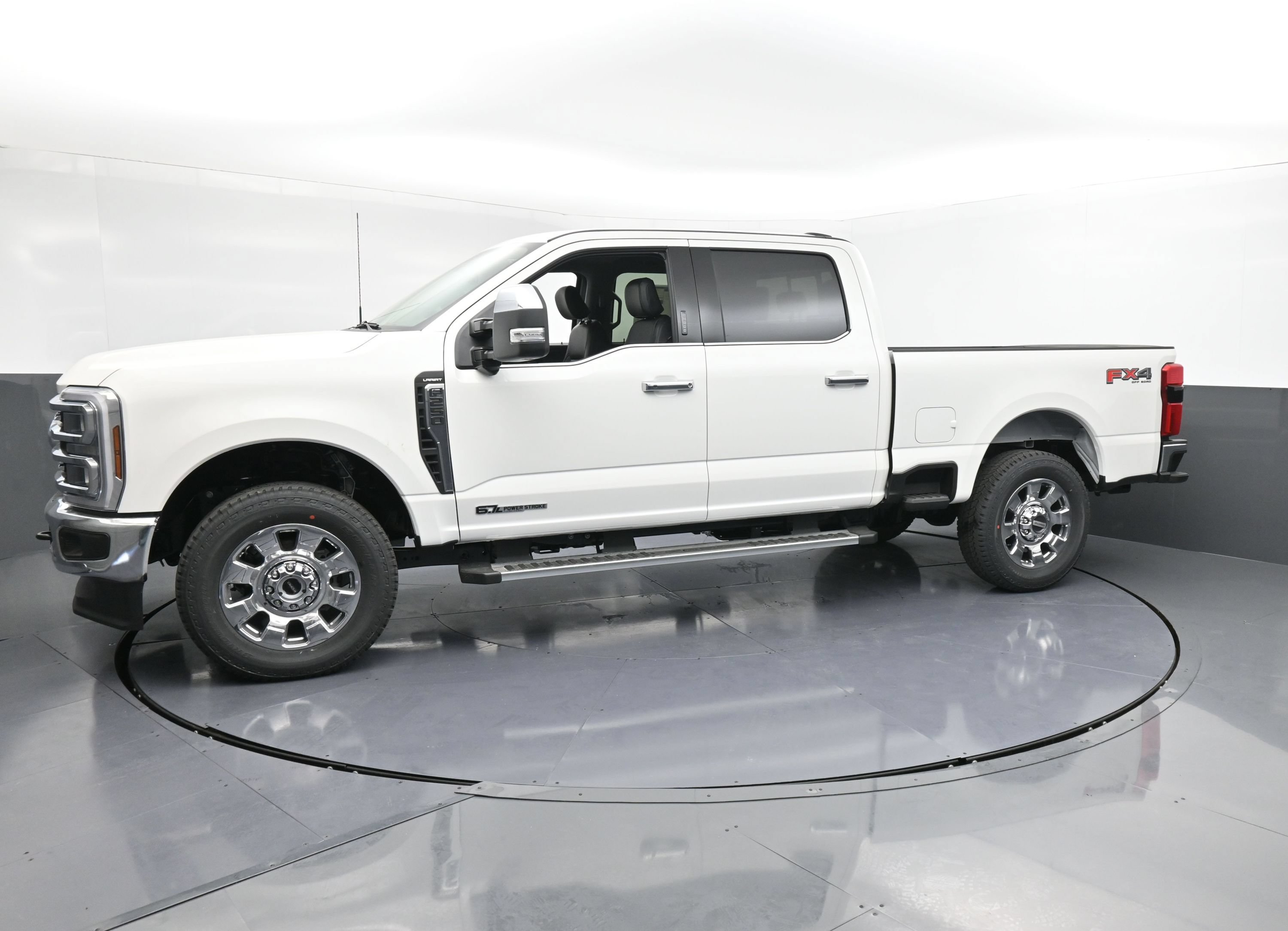 New 2026 Ford F-250 LARIAT Truck Crew Cab