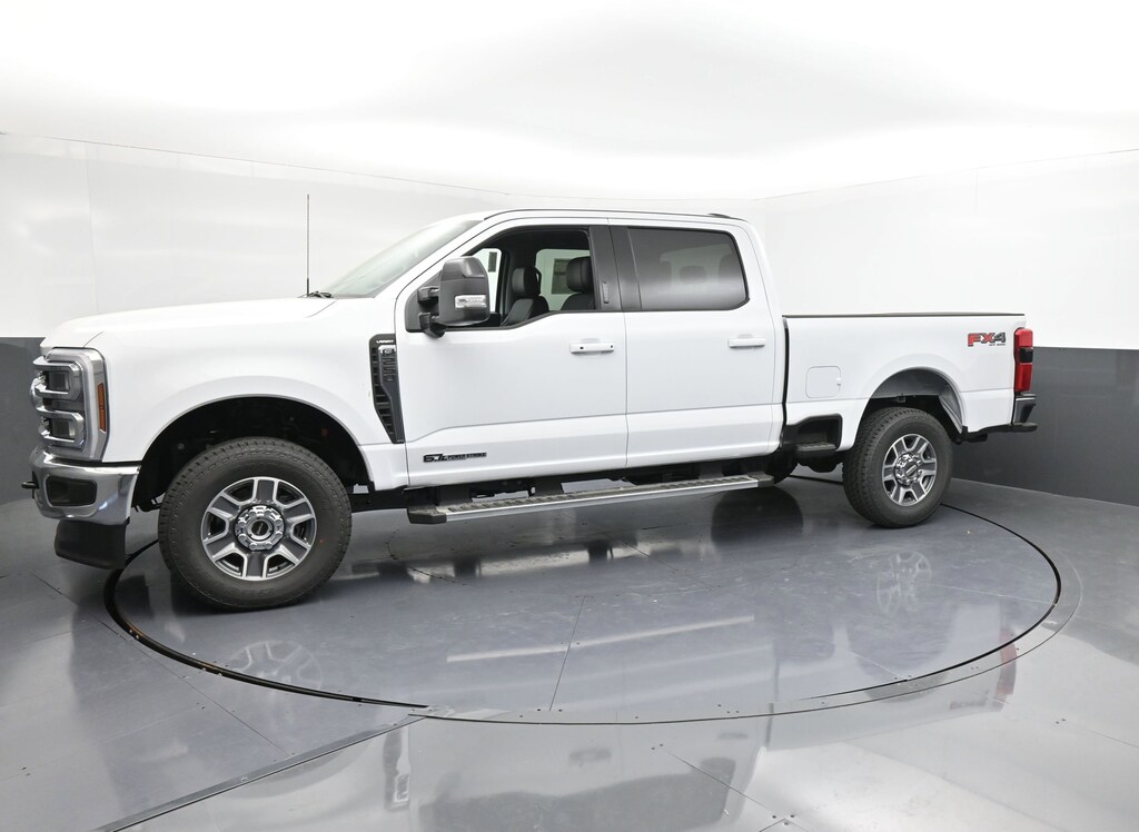 New 2026 Ford F-250 LARIAT Truck Crew Cab