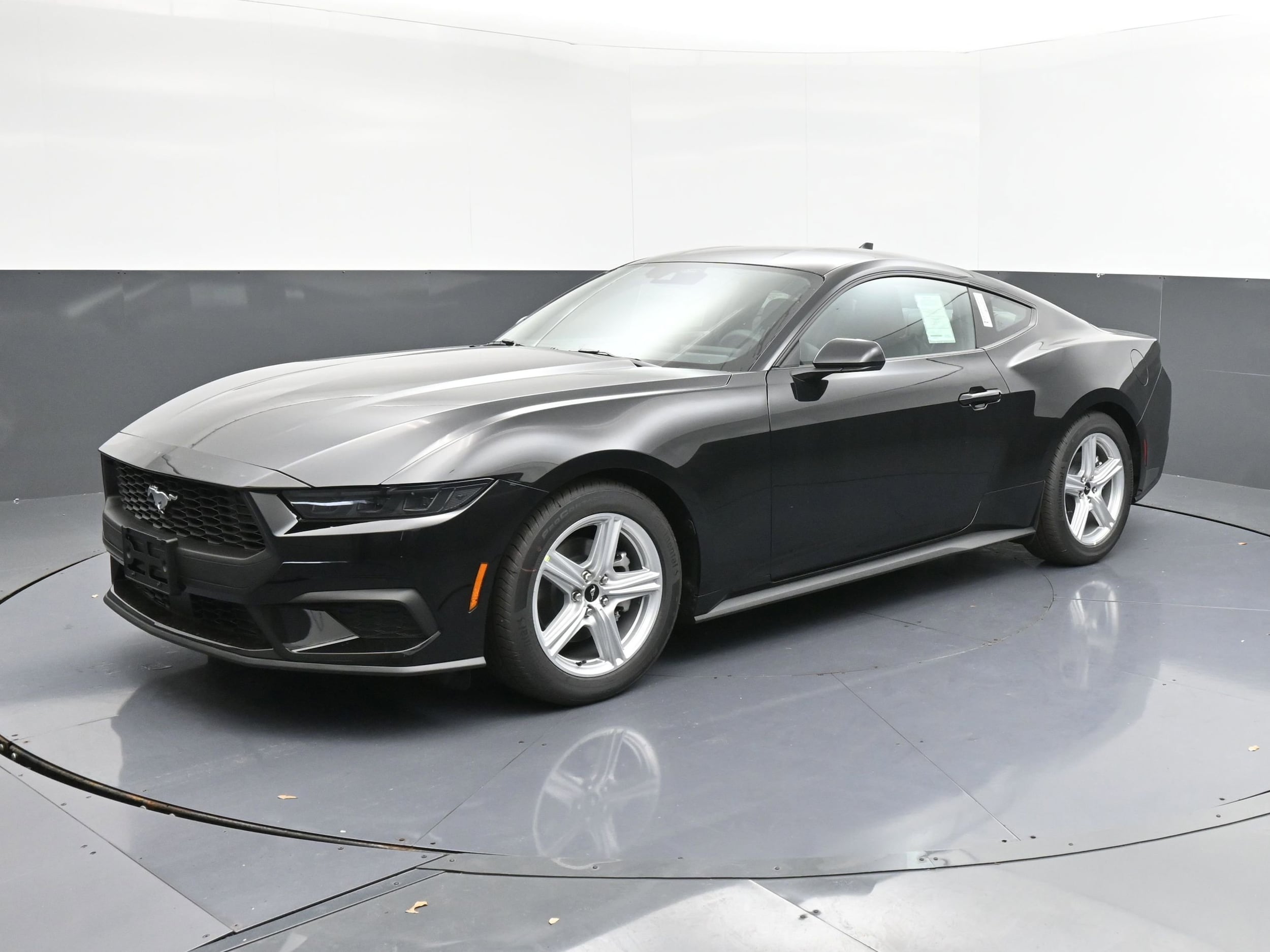 2026 Ford Mustang EcoBoost Fastback's photo