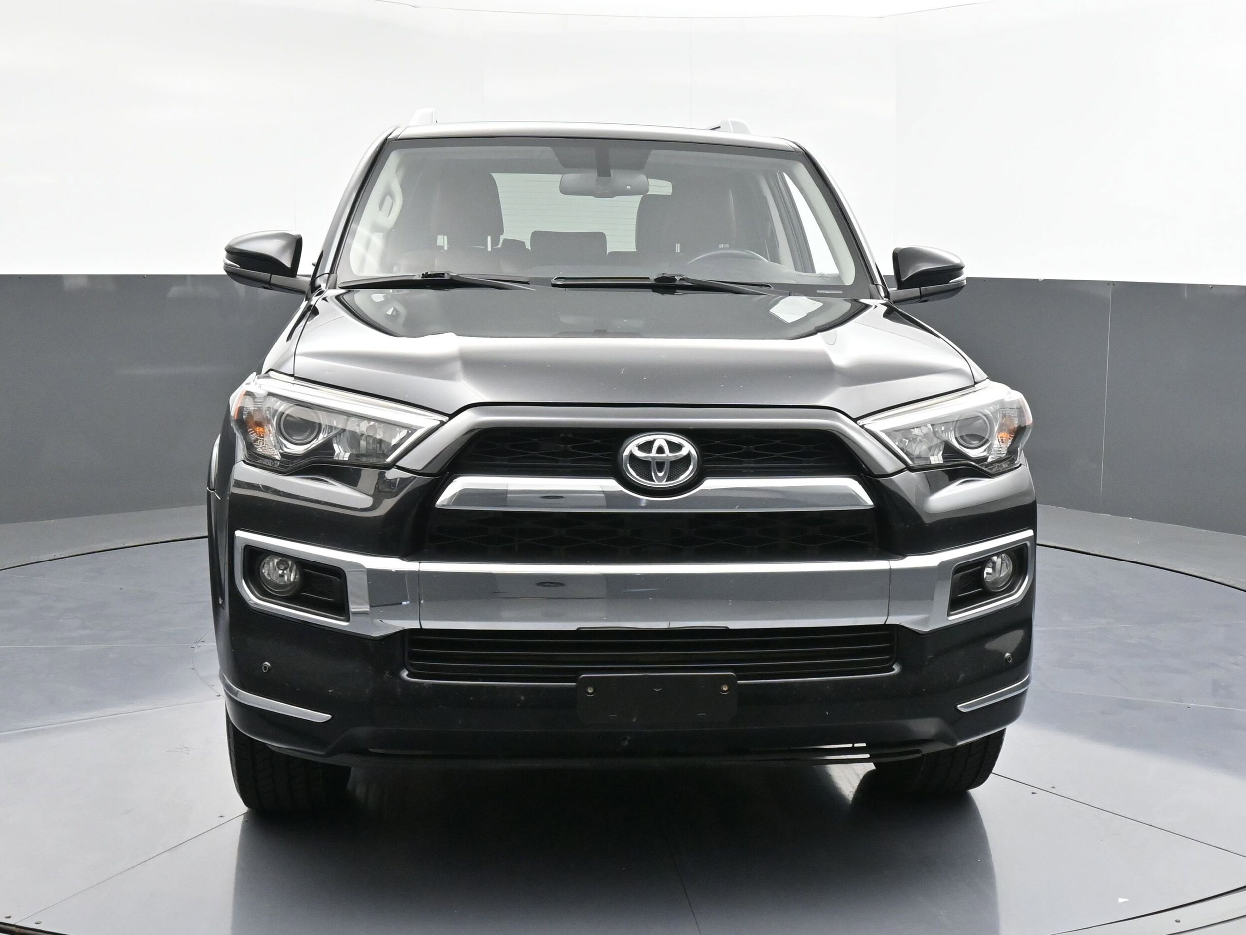2019 Toyota 4Runner Limited photo 2