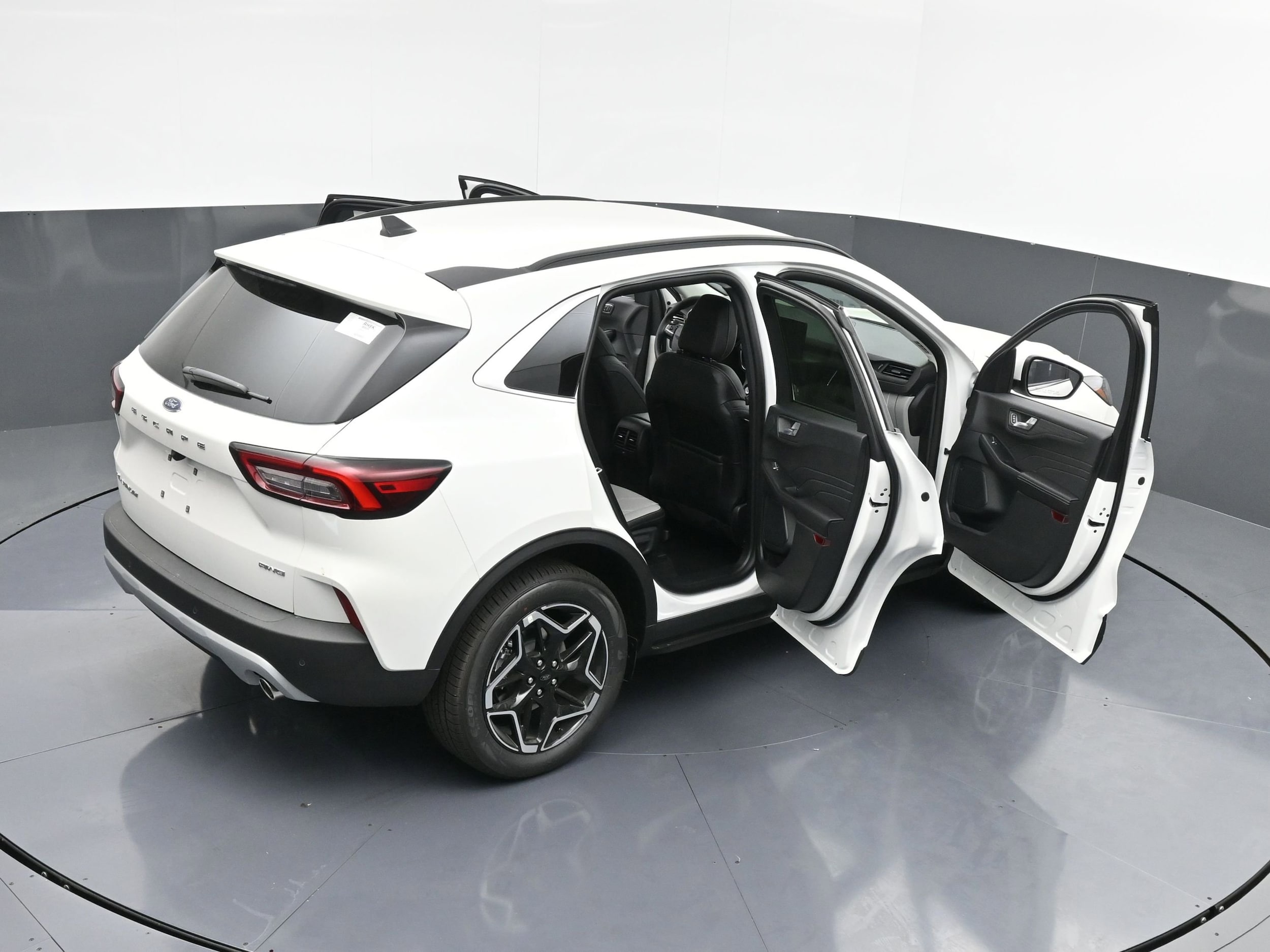 2025 Ford Escape Platinum photo 4