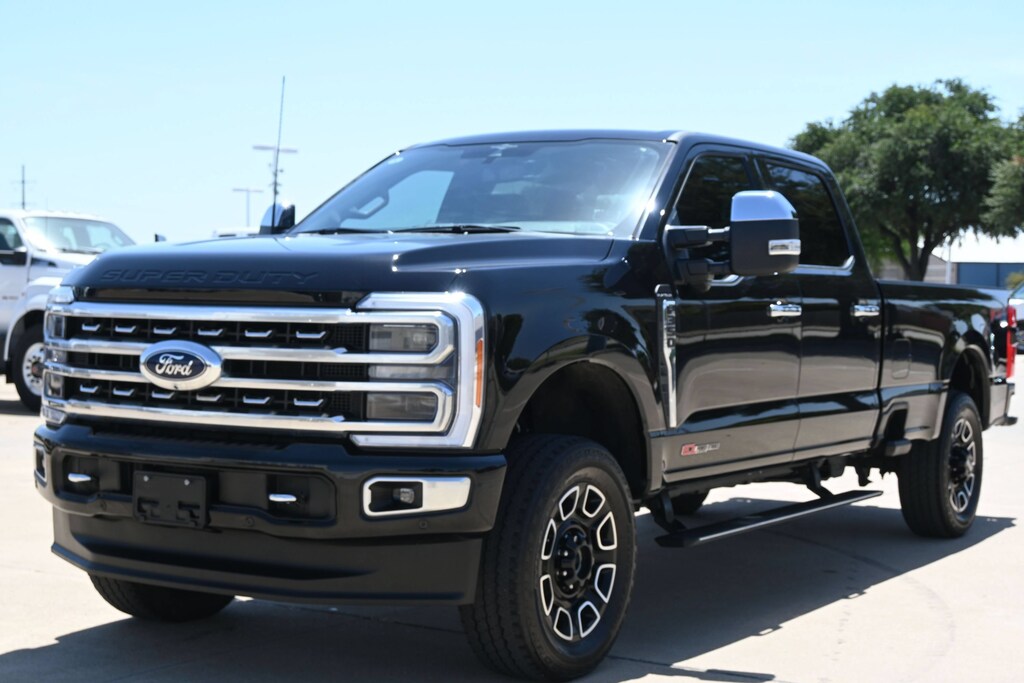 Used 2023 Ford F-350 Platinum Truck Crew Cab