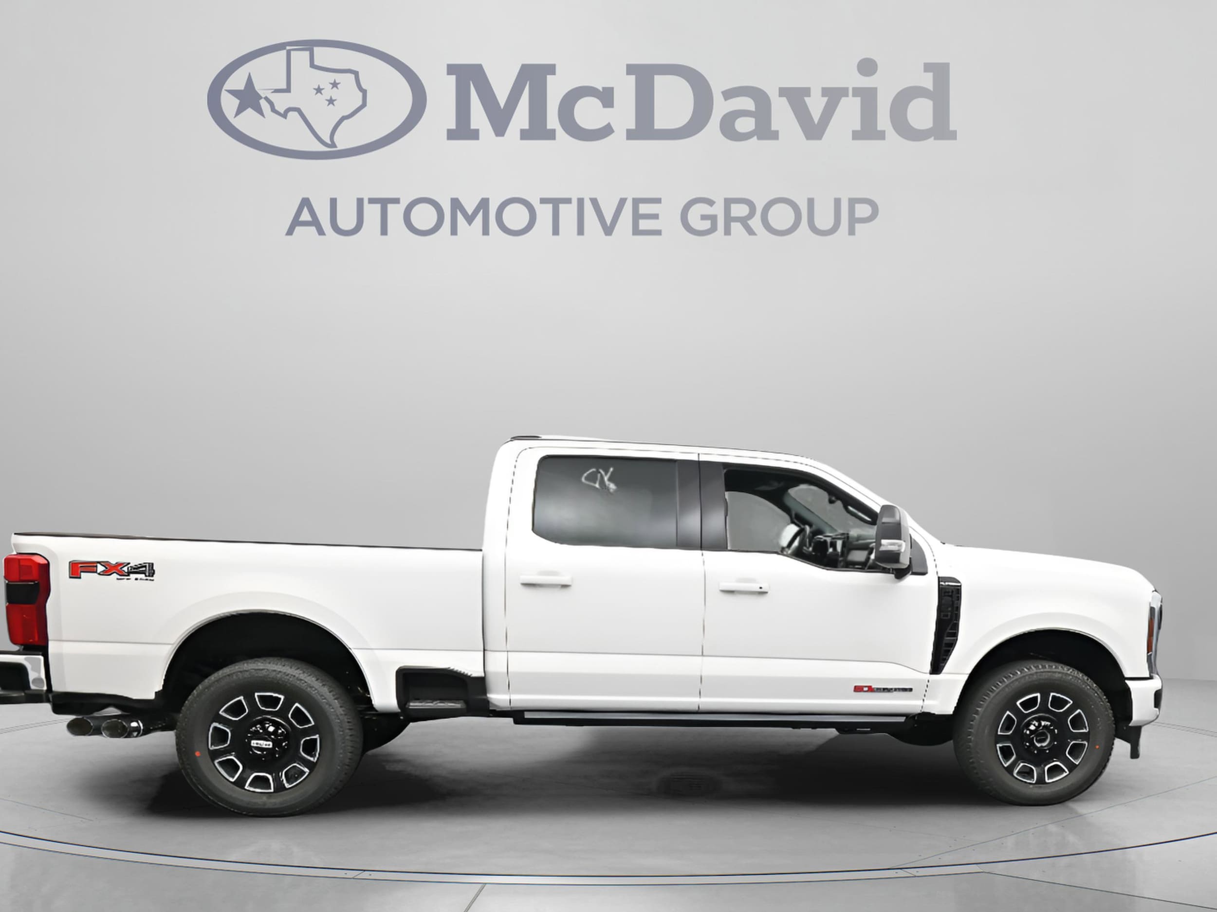 2026 Ford F-250 Super Duty Platinum - Photo 9