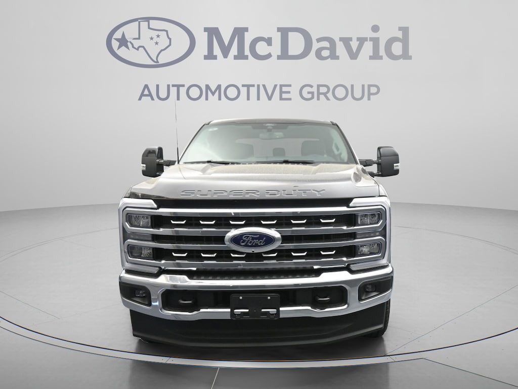 New 2026 Ford F-250 LARIAT Truck Crew Cab