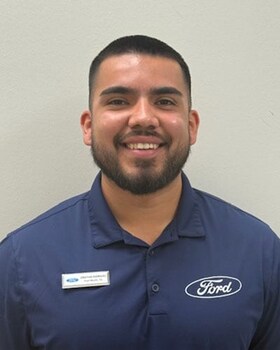 Staff member Jonathan Rodriguez from ID_61f470