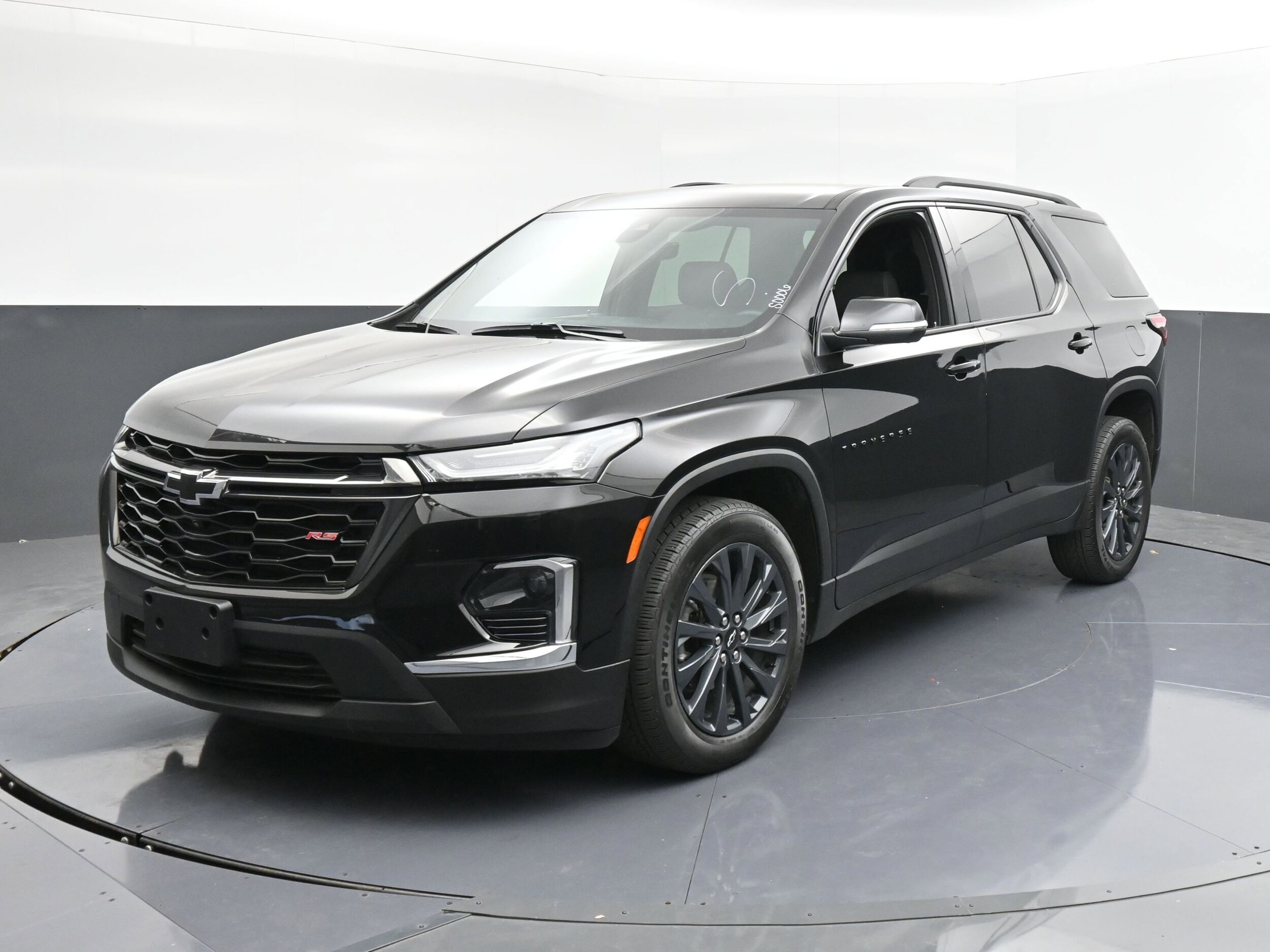 2023 Chevrolet Traverse RS photo 3
