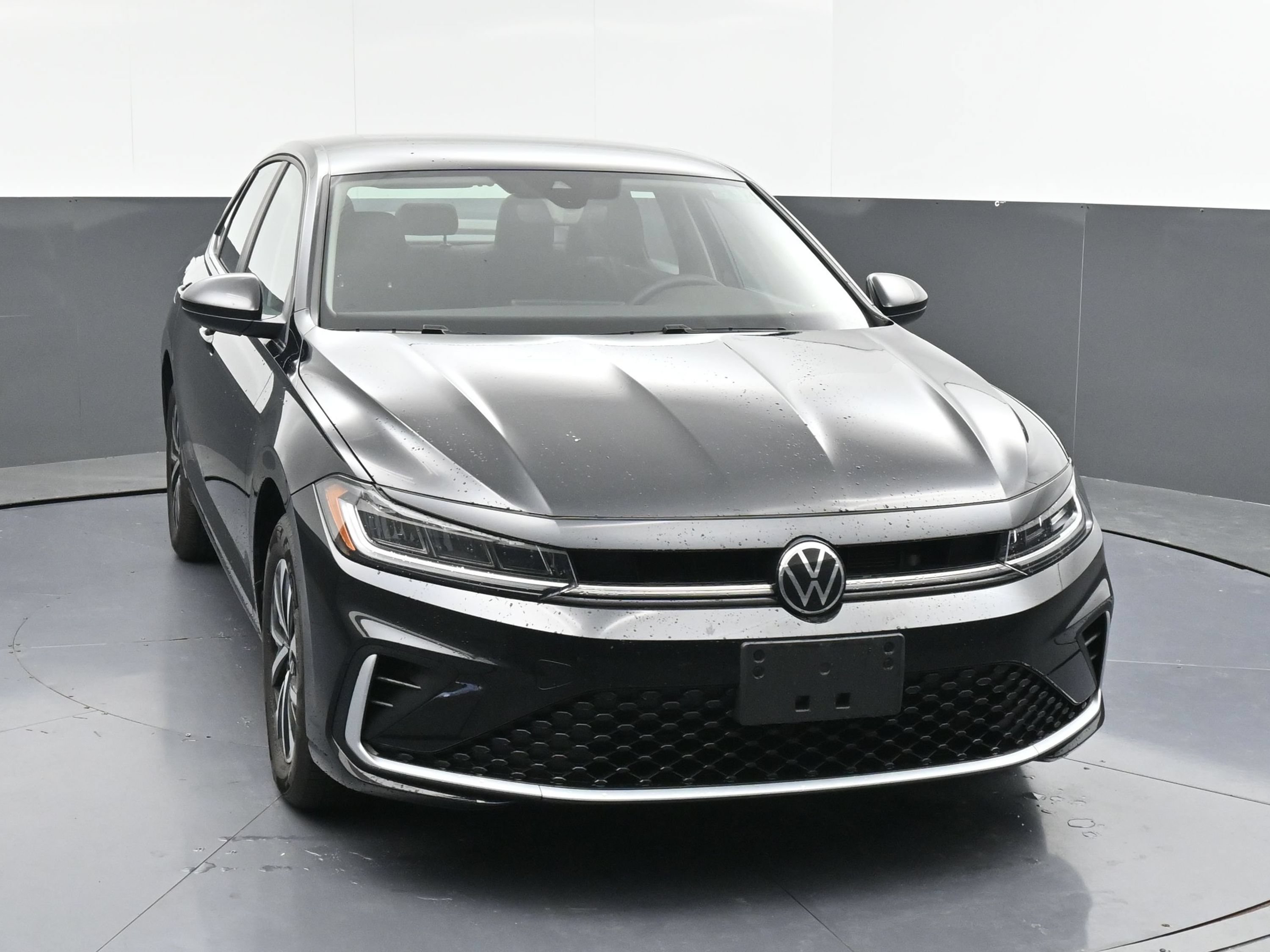 3VW5W7BU0TM000835
