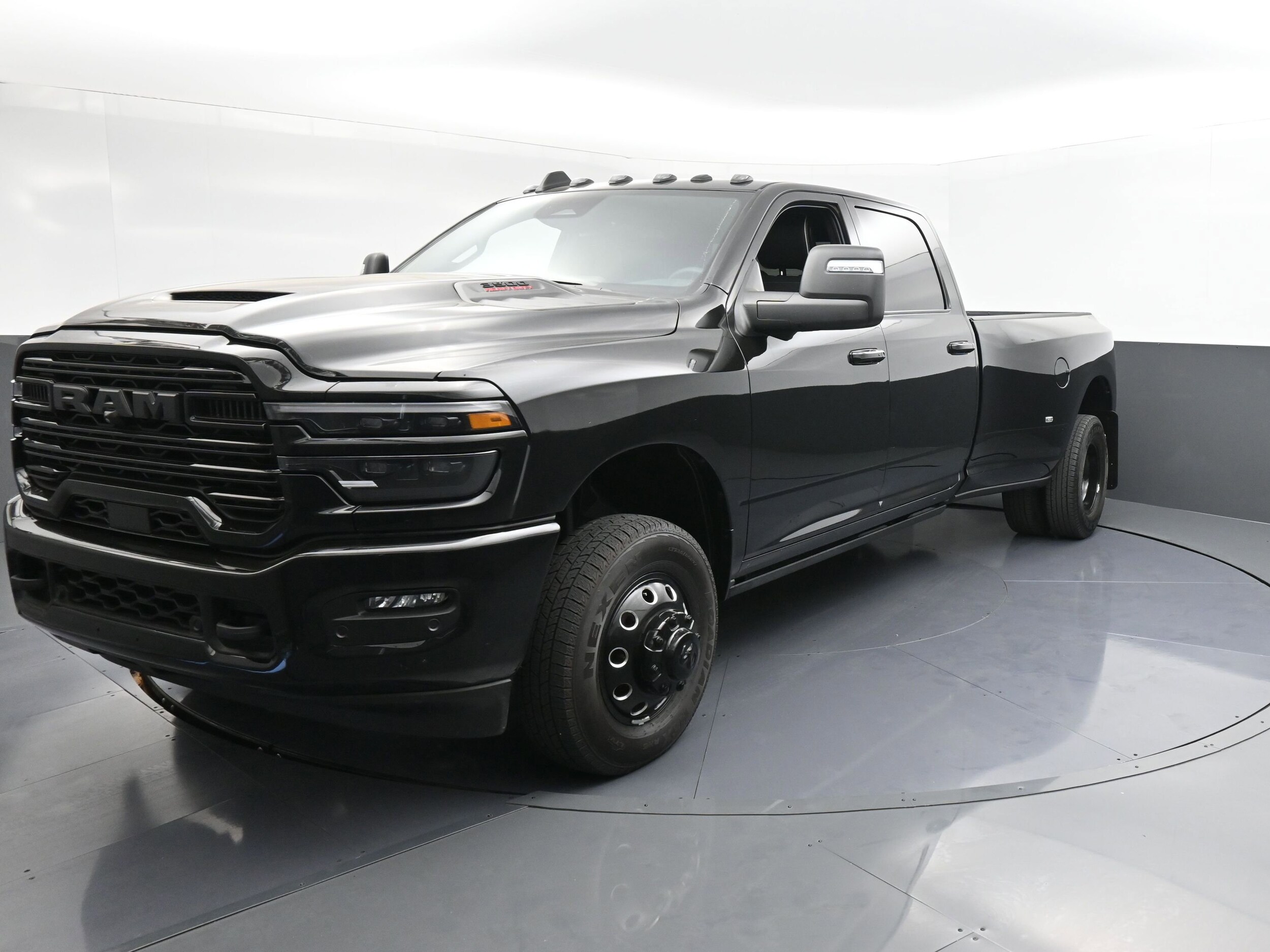 2025 Ram 3500 Laramie photo 3