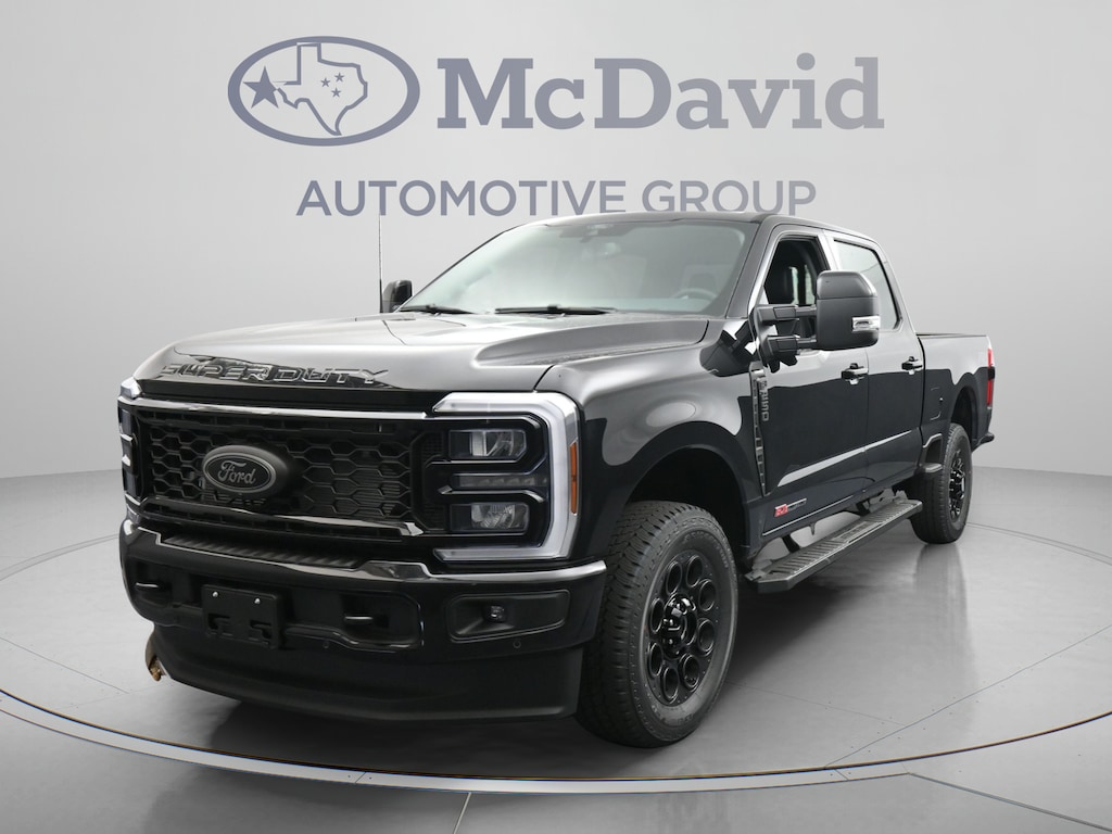 New 2026 Ford F-250 LARIAT Truck Crew Cab