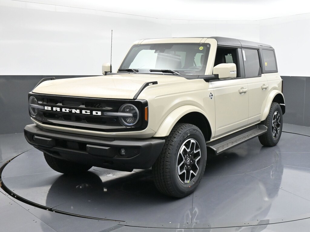 New 2025 Ford Bronco Outer Banks SUV