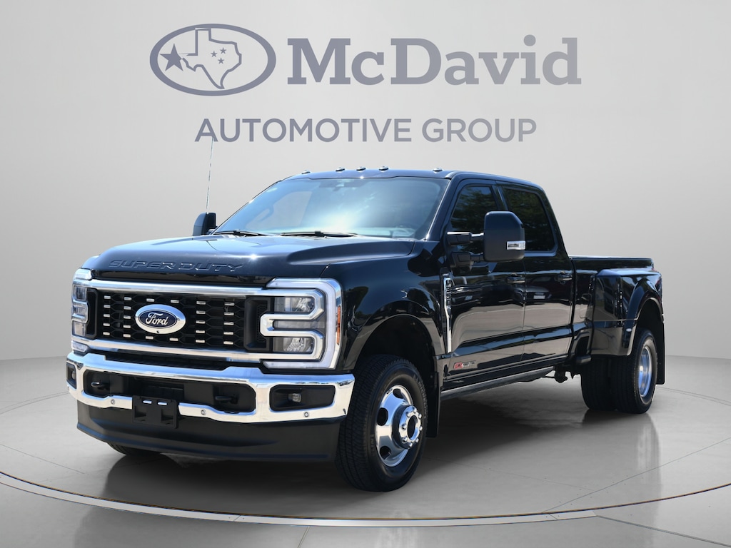 Used 2025 Ford F-350 LARIAT Truck Crew Cab