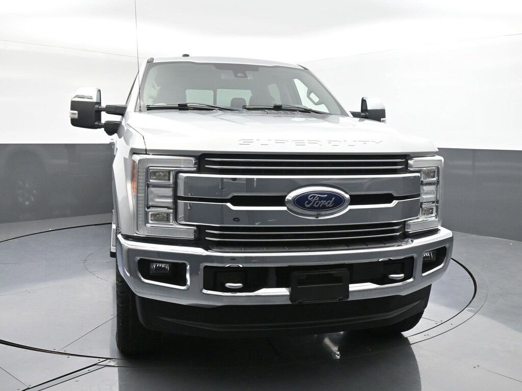 Used 2018 Ford F-250 LARIAT Truck Crew Cab