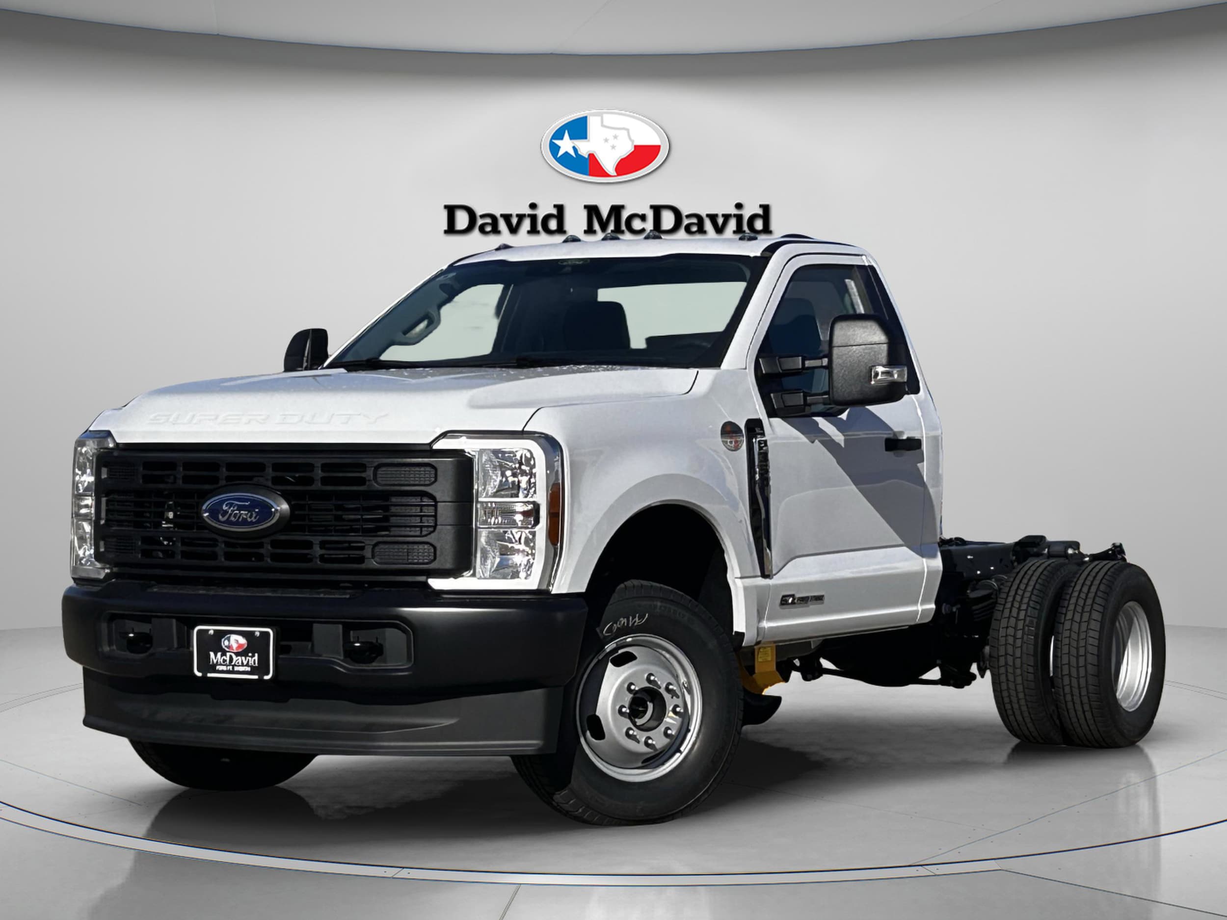 2026 Ford F-350 Chassis Truck Regular Cab 