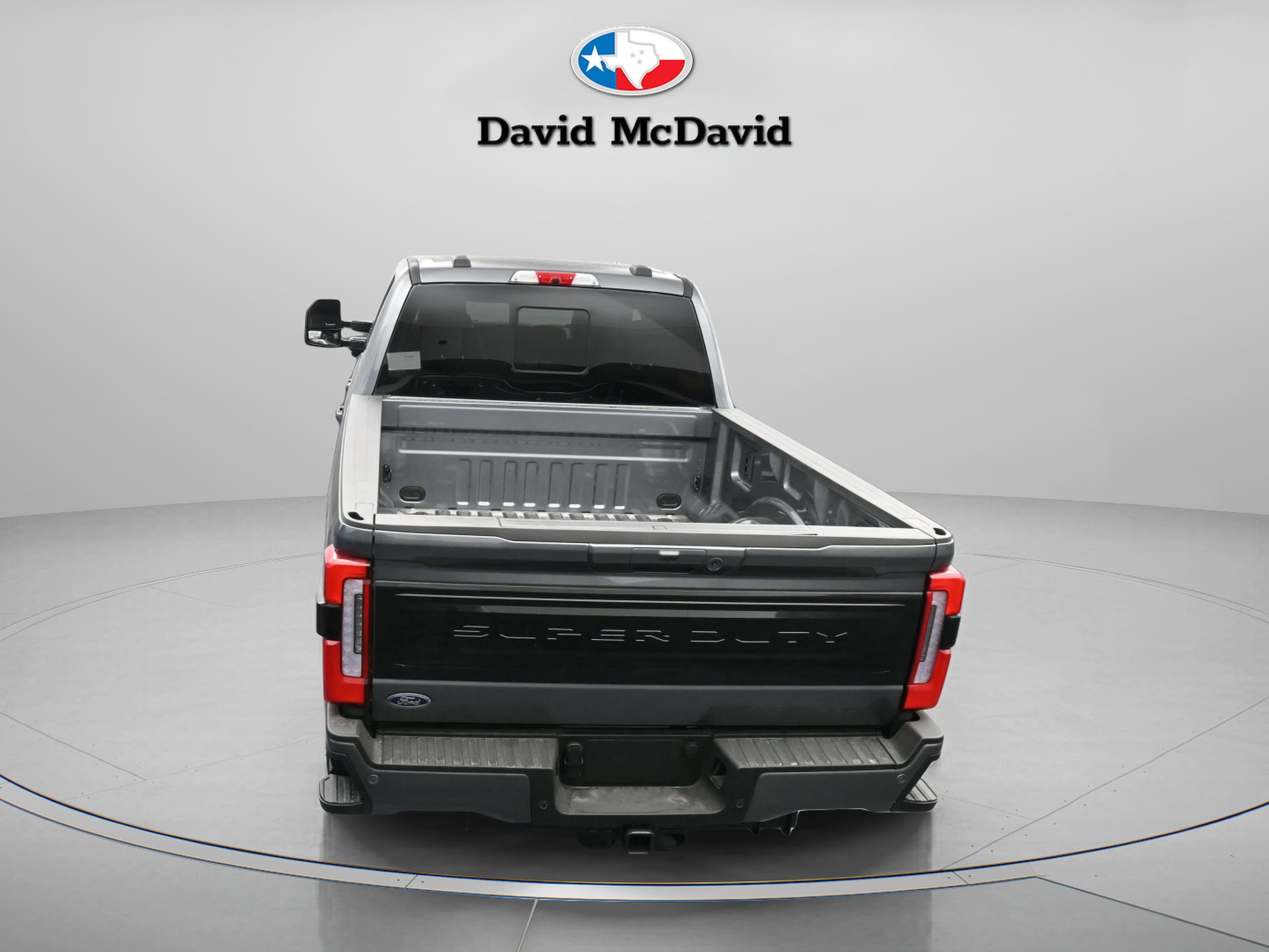 2026 Ford F-250 Super Duty Platinum - Photo 15