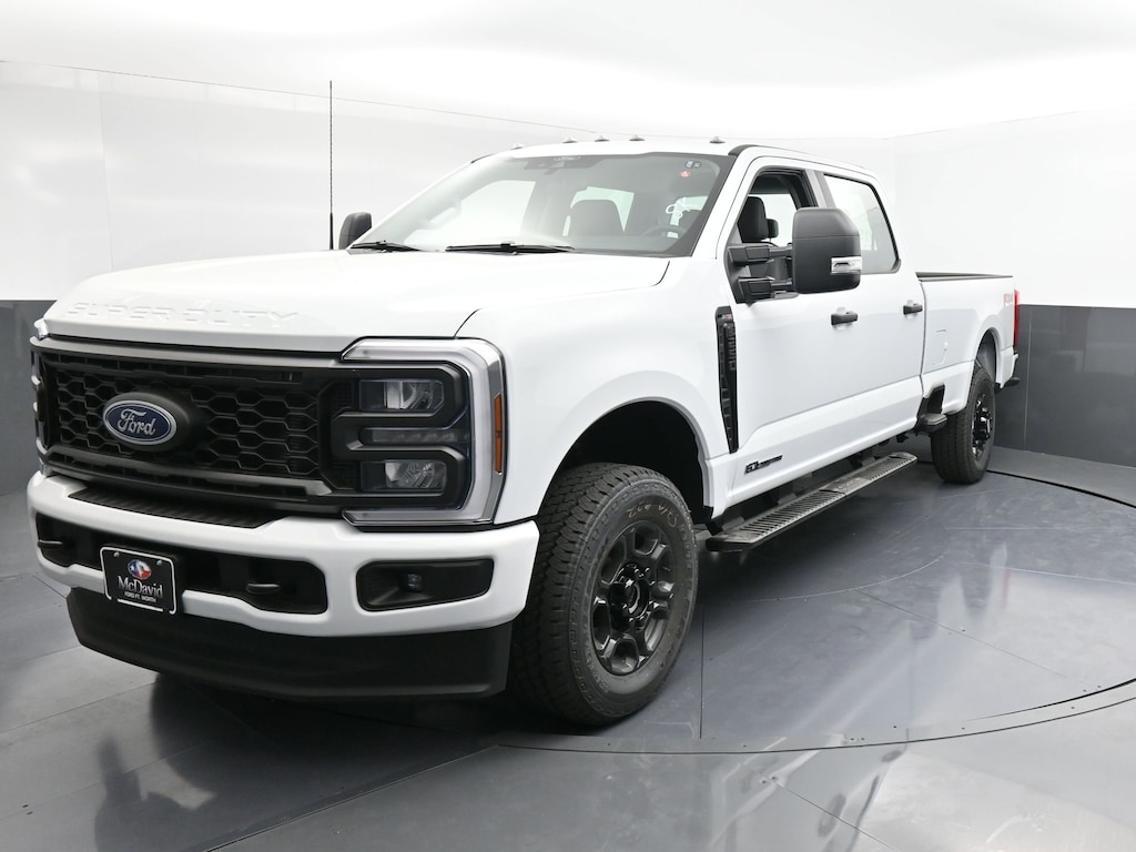 New 2026 Ford F-250 XL Truck Crew Cab