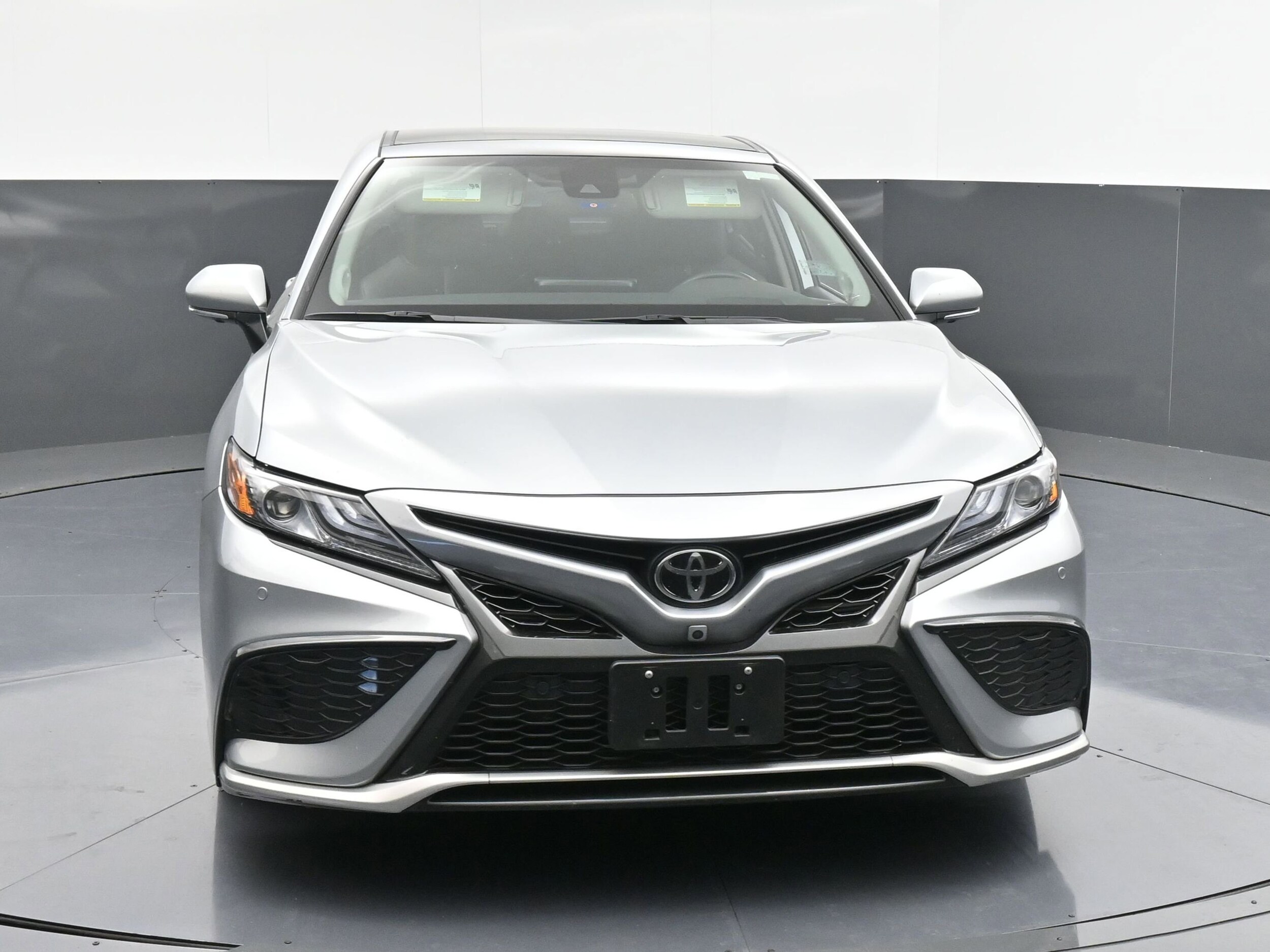 2024 Toyota Camry XSE V6 photo 2
