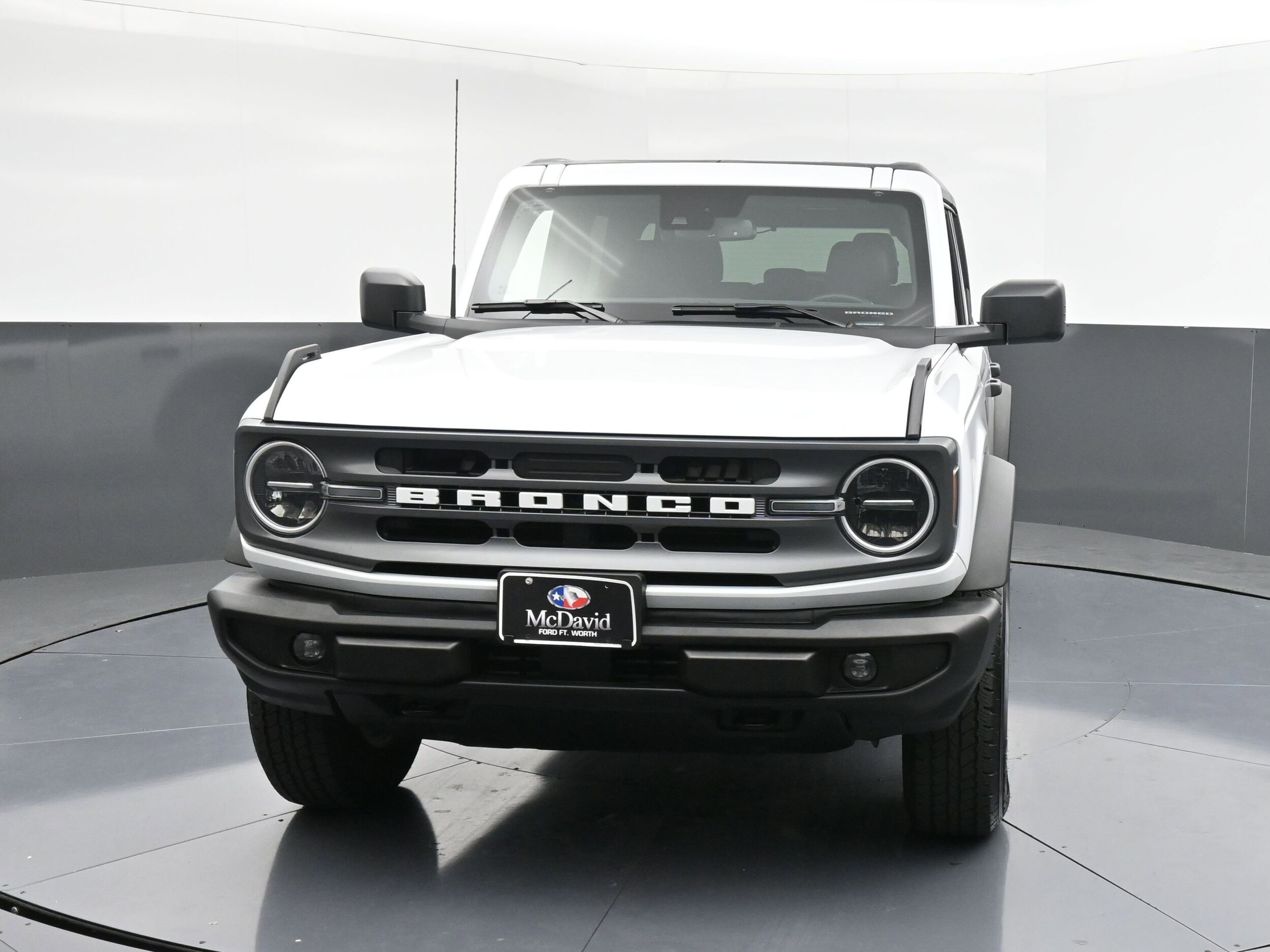 2024 Ford Bronco Big Bend photo 2