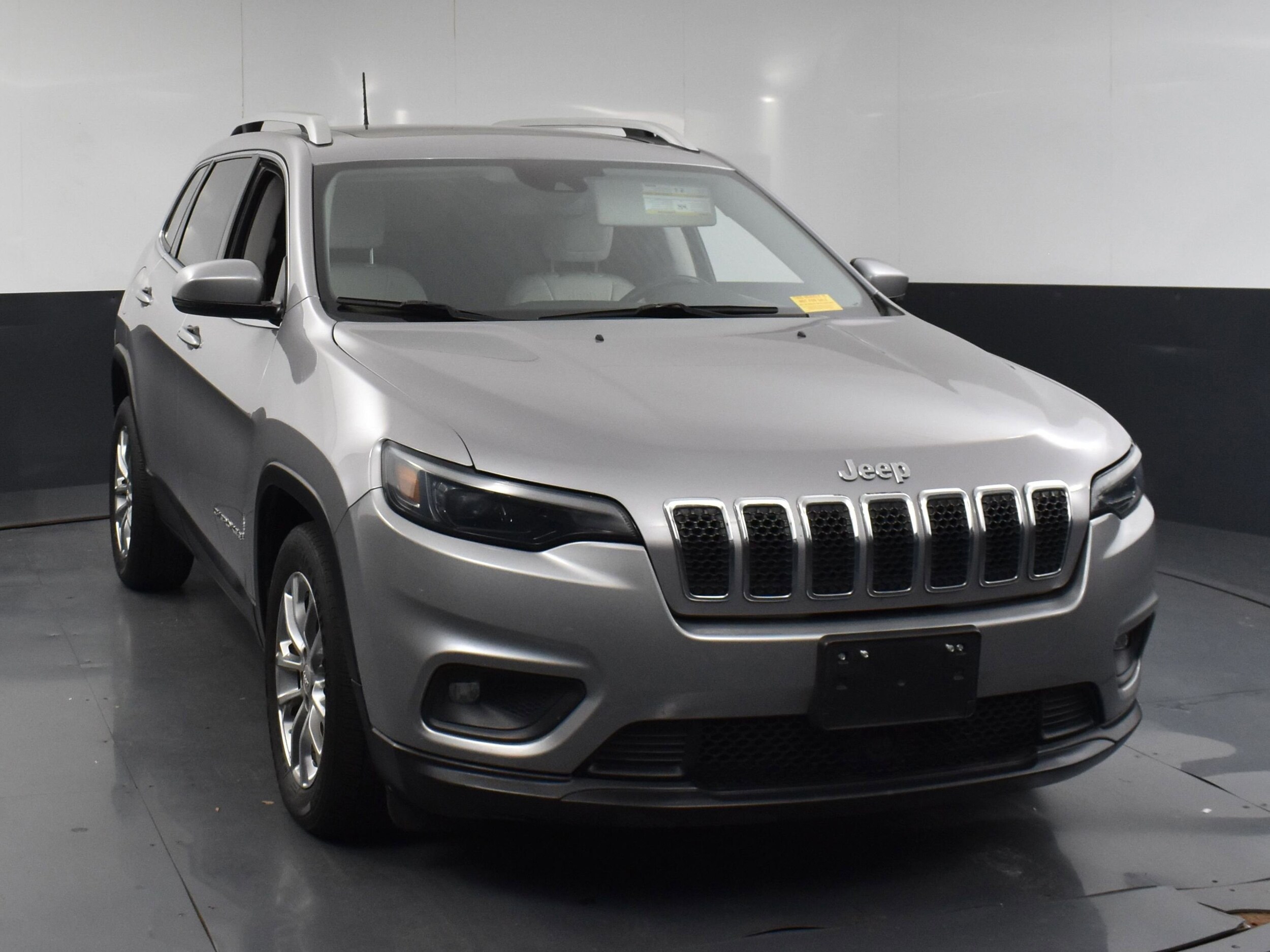 Used 2021 Jeep Cherokee Latitude Lux with VIN 1C4PJLMX7MD107629 for sale in Fort Worth, TX