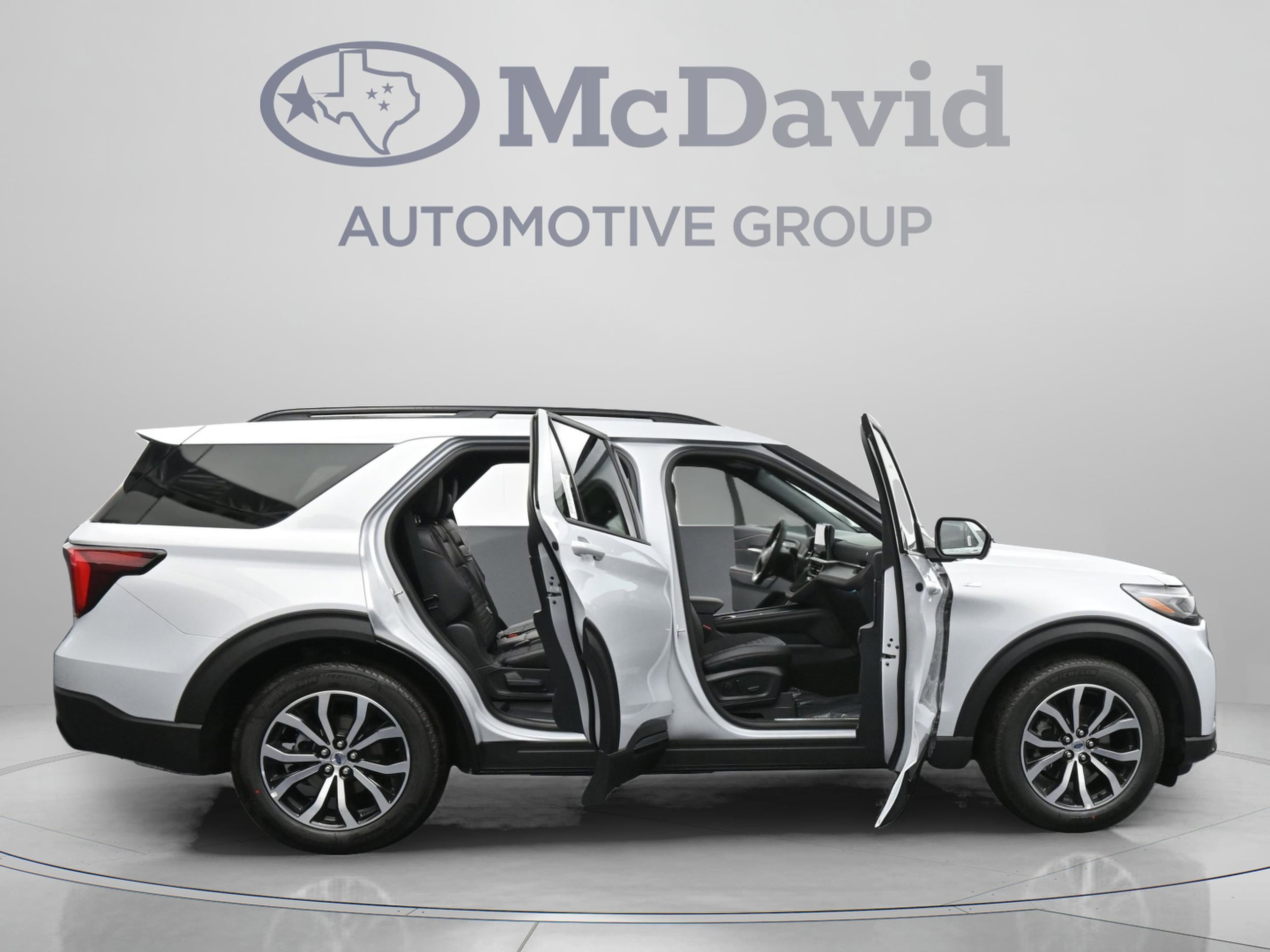 2026 Ford Explorer ST-Line - Photo 26