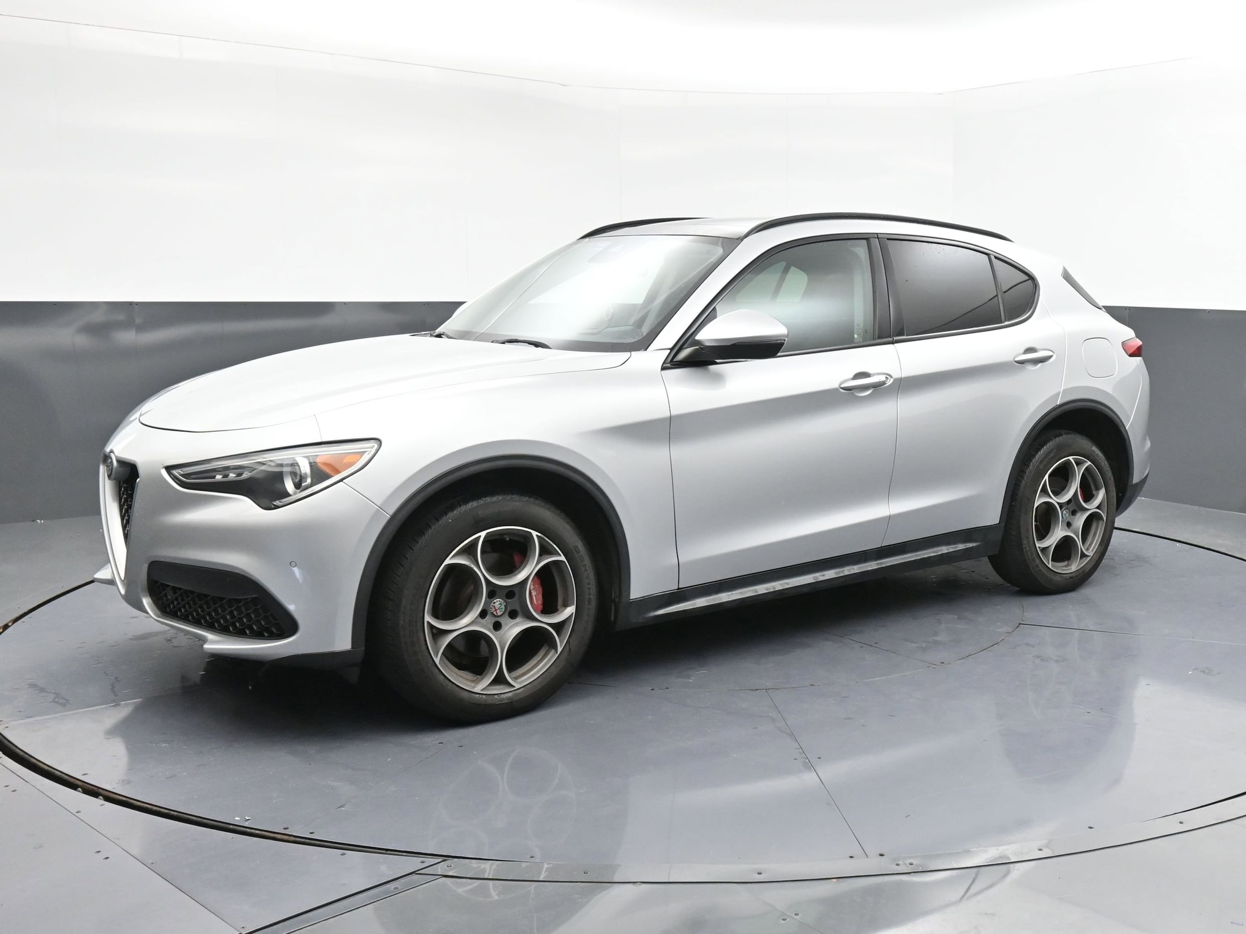 2018 Alfa Romeo Stelvio Sport AWD's photo