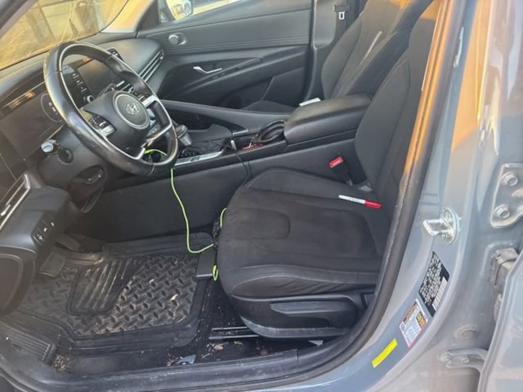 Used 2022 Hyundai Elantra SEL Sedan