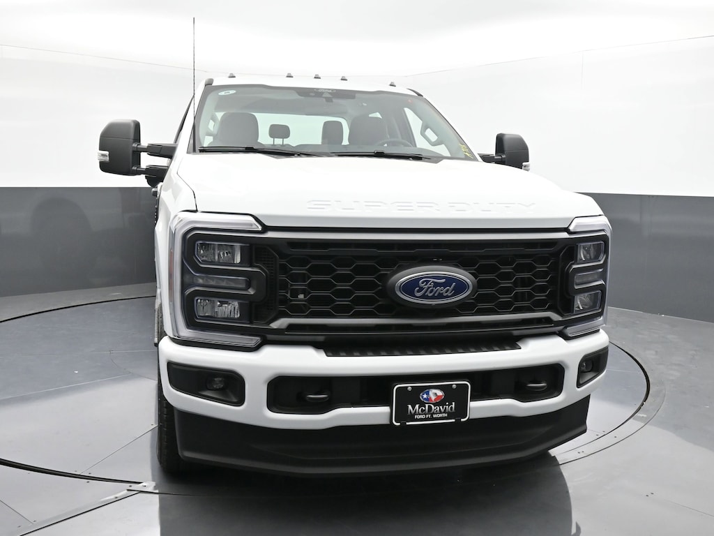 New 2026 Ford F-350 XL Truck Crew Cab