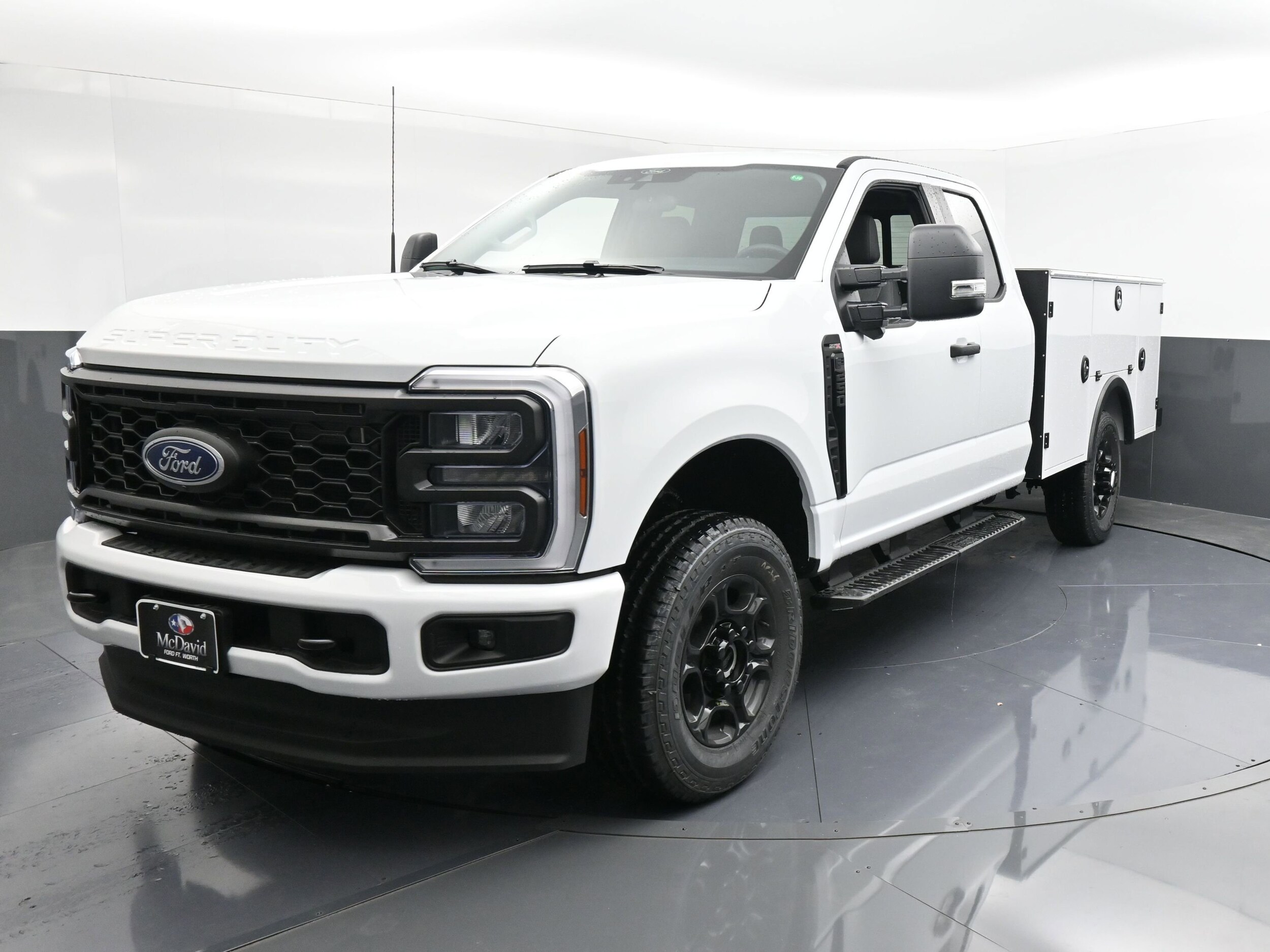 2025 Ford F-250 XL photo 3
