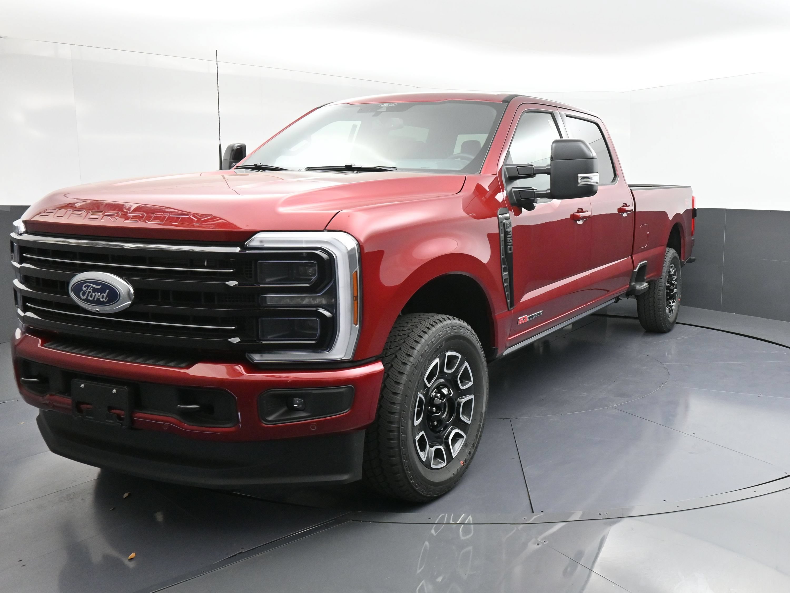 New 2026 Ford F-350 Platinum Truck Crew Cab