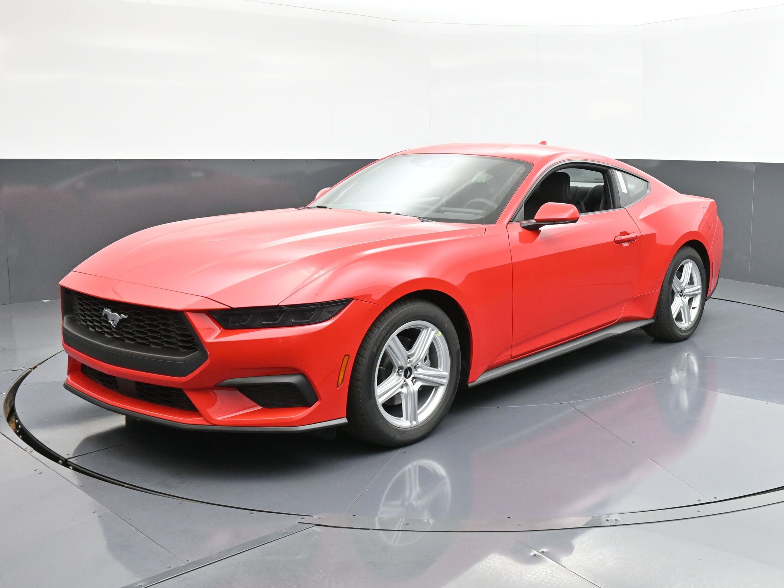 2026 Ford Mustang EcoBoost photo 3