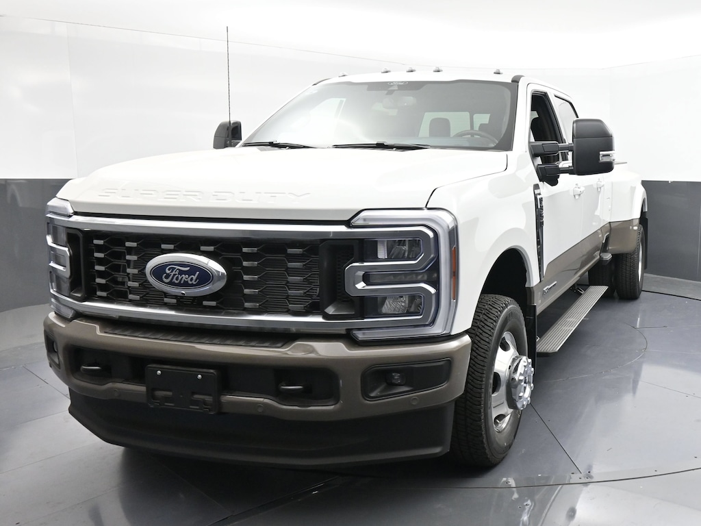 New 2026 Ford F-350 King Ranch Truck Crew Cab