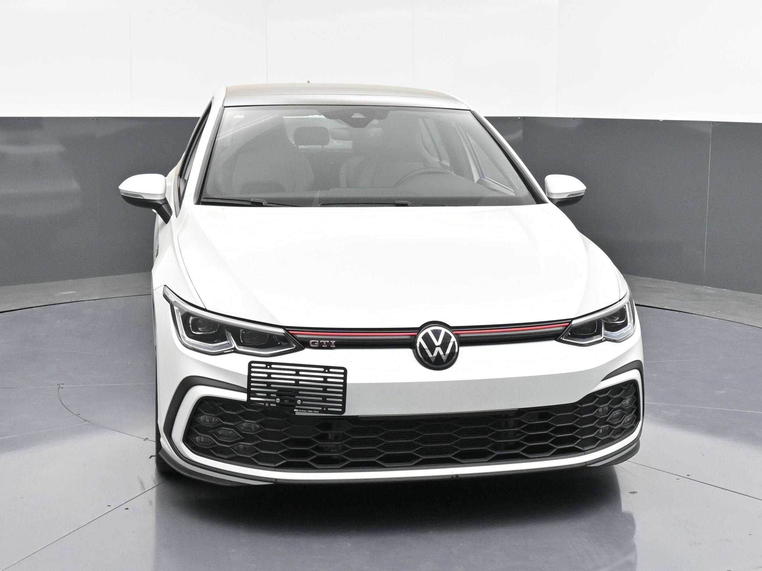 2023 Volkswagen Golf GTI SE photo 2