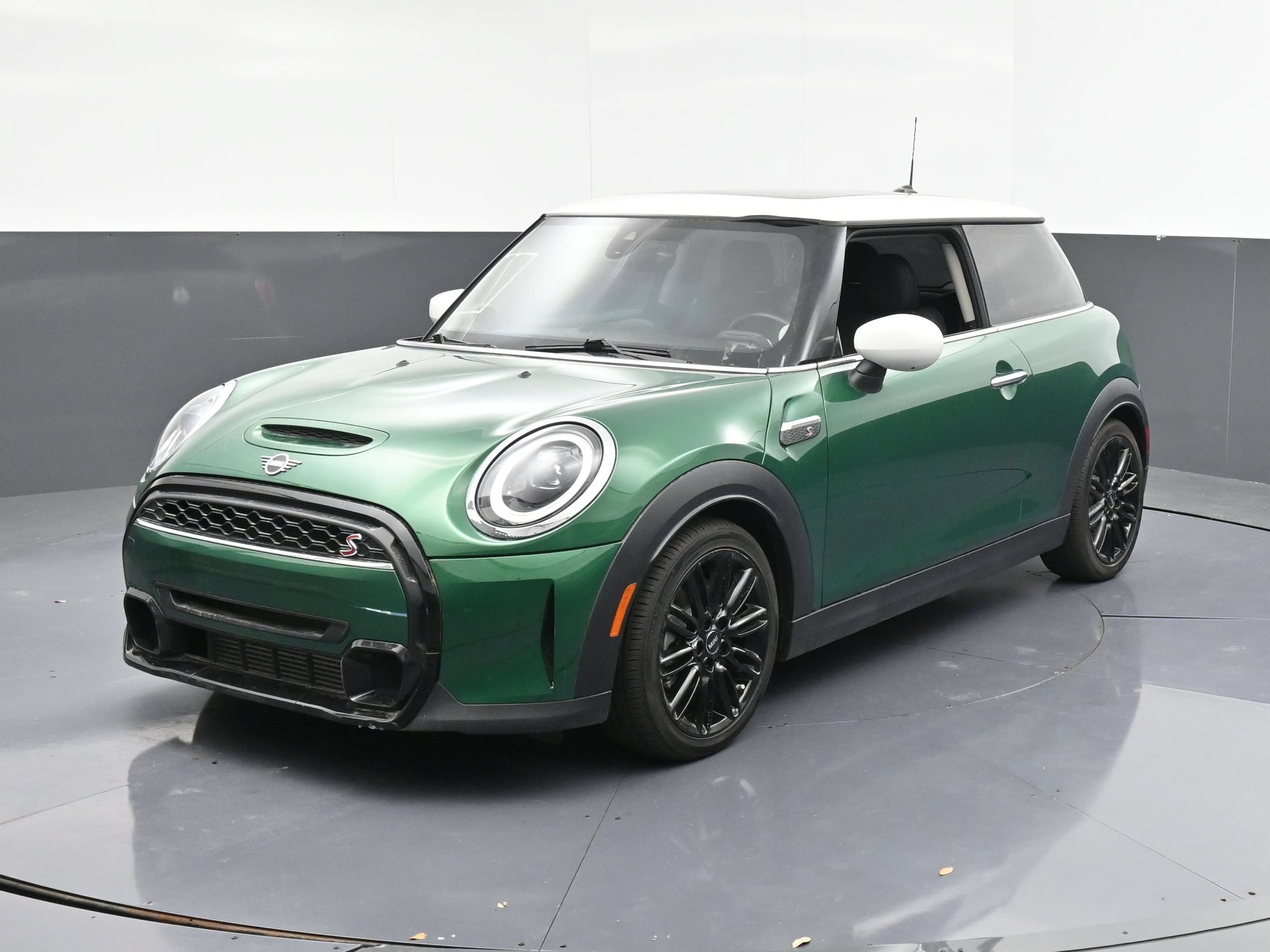 2024 MINI Hardtop 2 Door