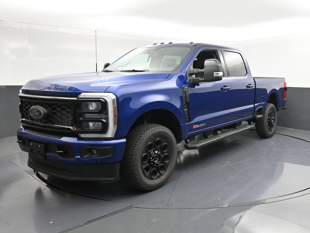 New 2026 Ford F-250 LARIAT Truck Crew Cab