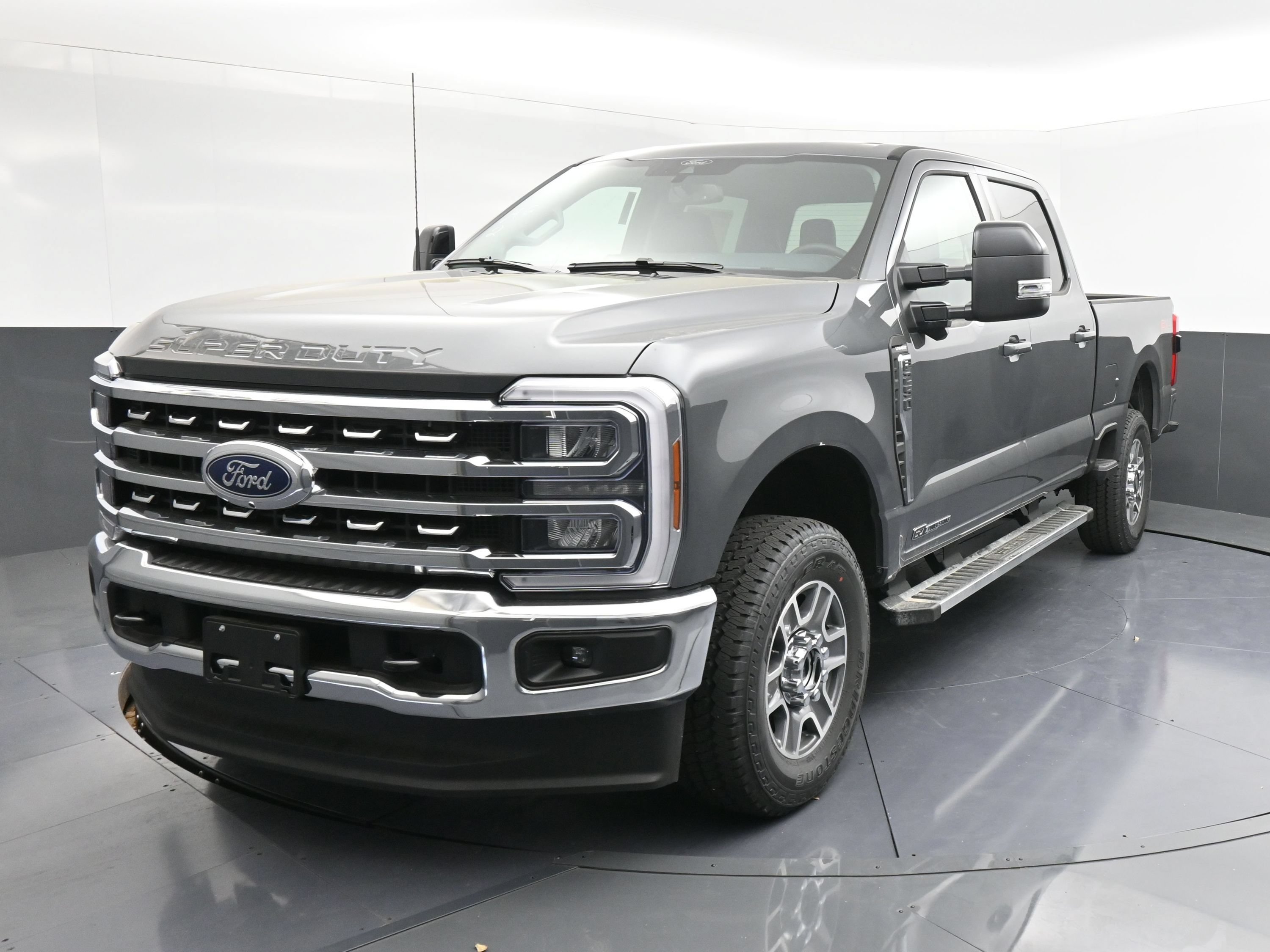New 2026 Ford F-250 LARIAT Truck Crew Cab