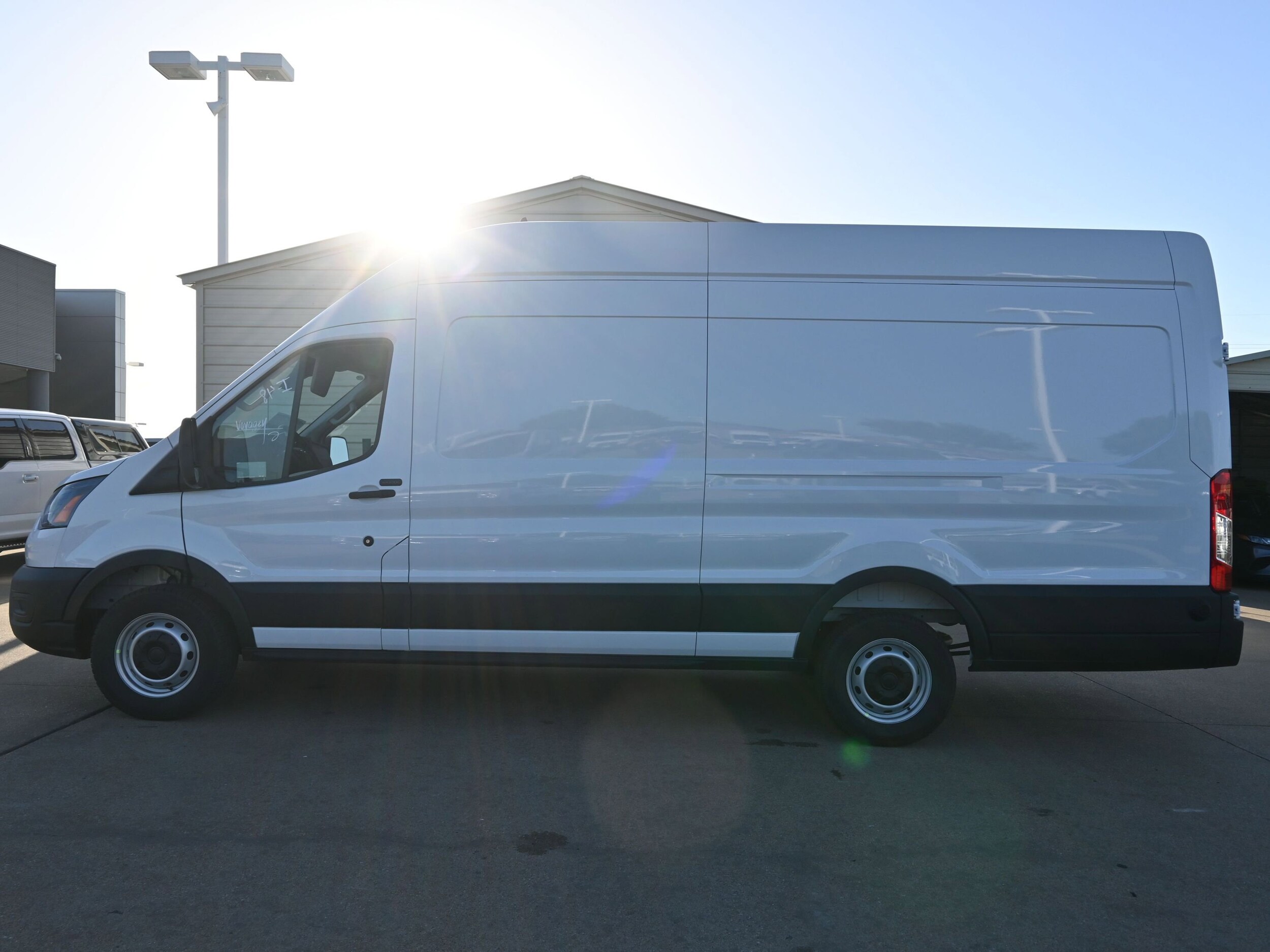 2025 Ford Transit photo 3
