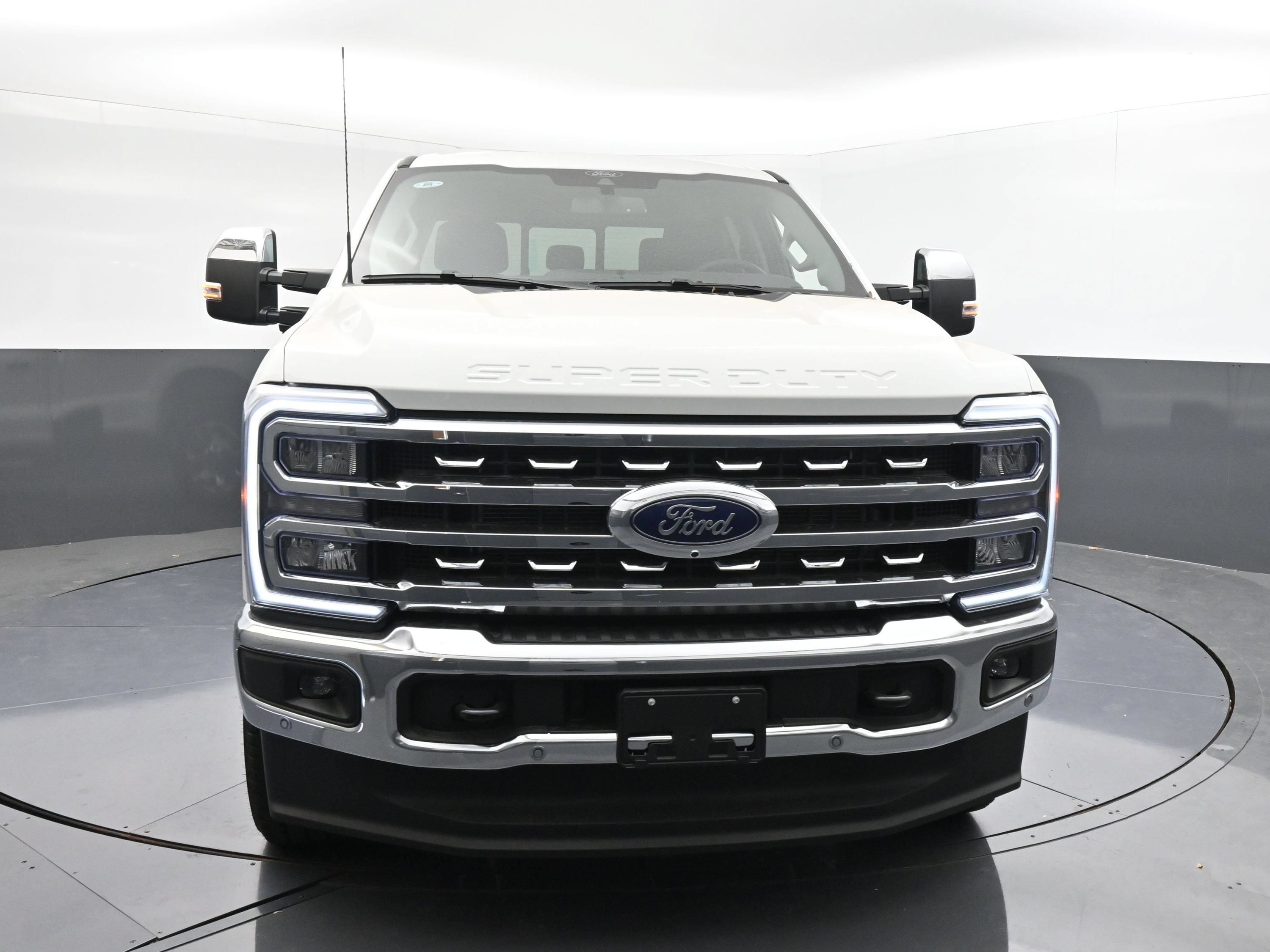 New 2026 Ford F-350 LARIAT Truck Crew Cab