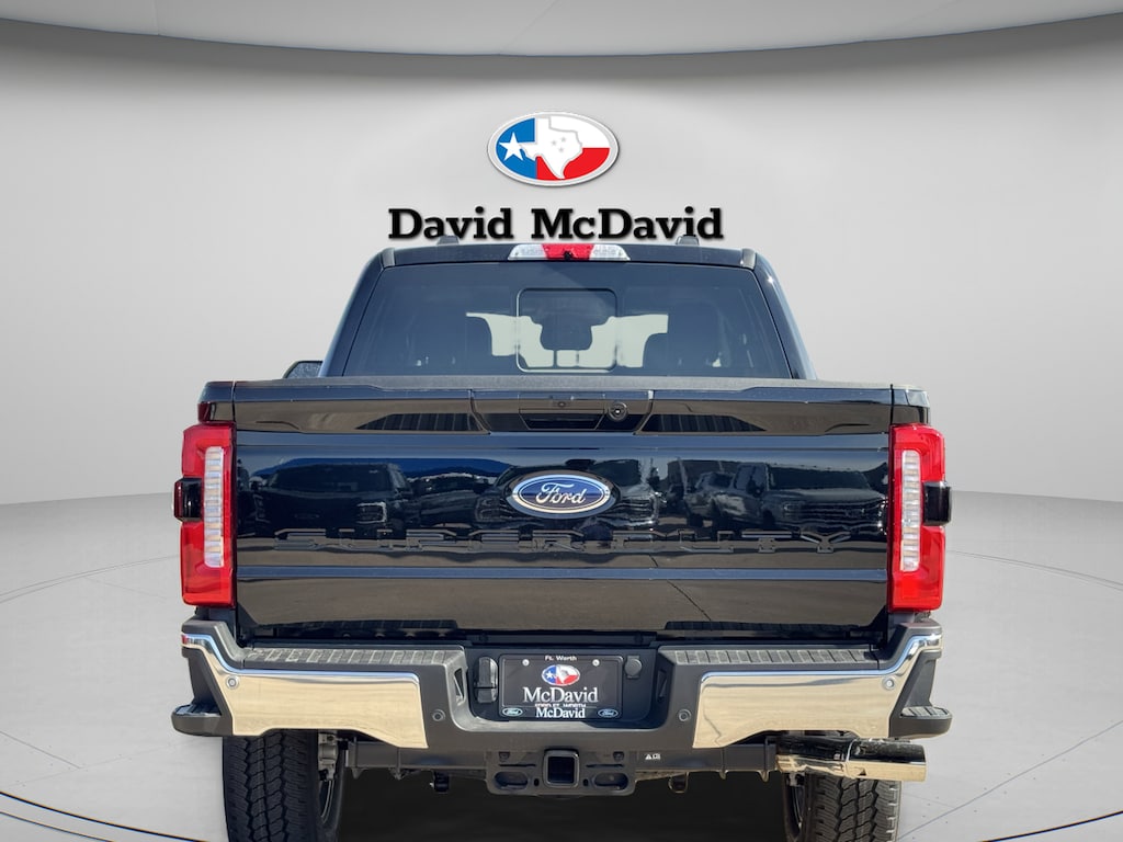 New 2026 Ford F-250 LARIAT Truck Crew Cab
