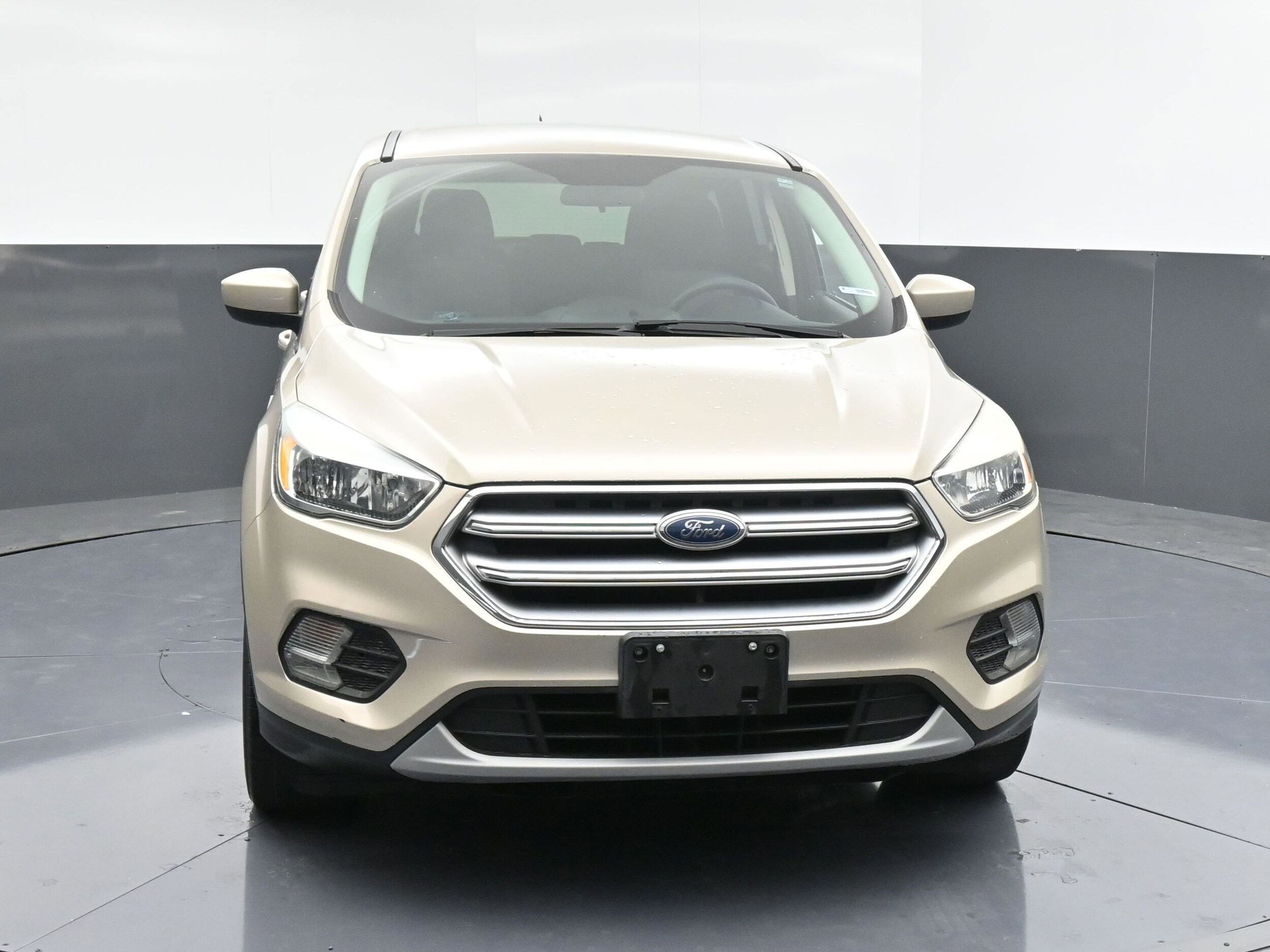 2017 Ford Escape SE photo 2