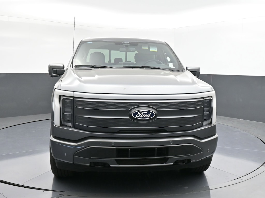 New 2025 Ford F-150 Lightning LARIAT Truck SuperCrew Cab