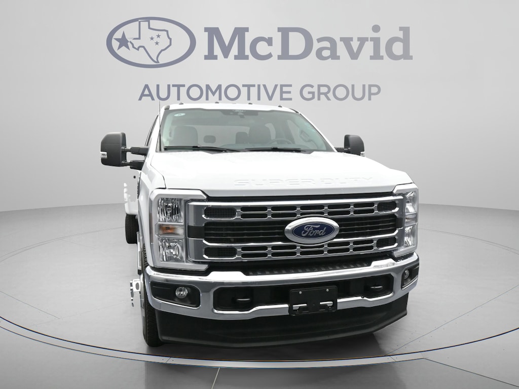 New 2026 Ford F-350 XLT Truck Crew Cab