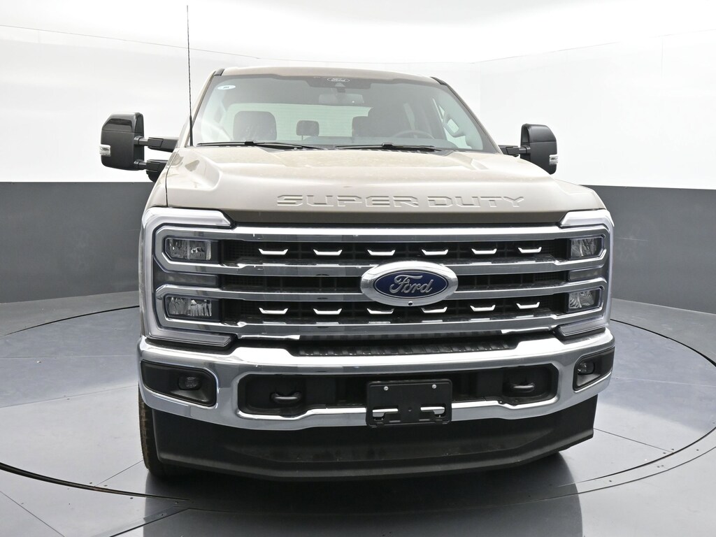 New 2026 Ford F-250 LARIAT Truck Crew Cab