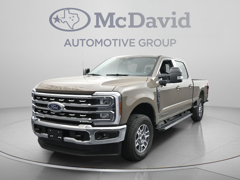 New 2026 Ford F-250 LARIAT Truck Crew Cab