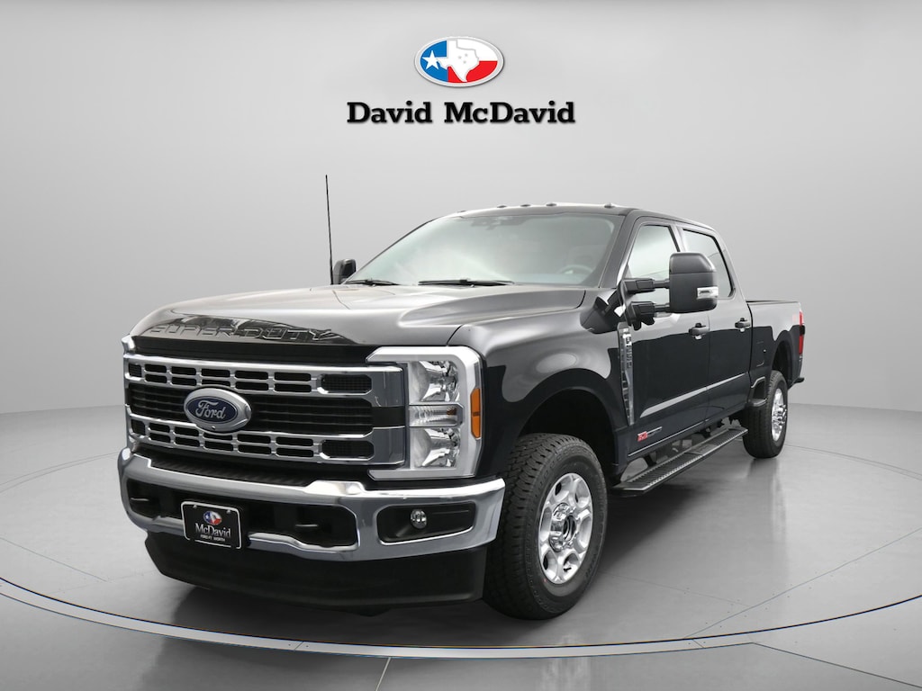 New 2026 Ford F-250 XLT Truck Crew Cab