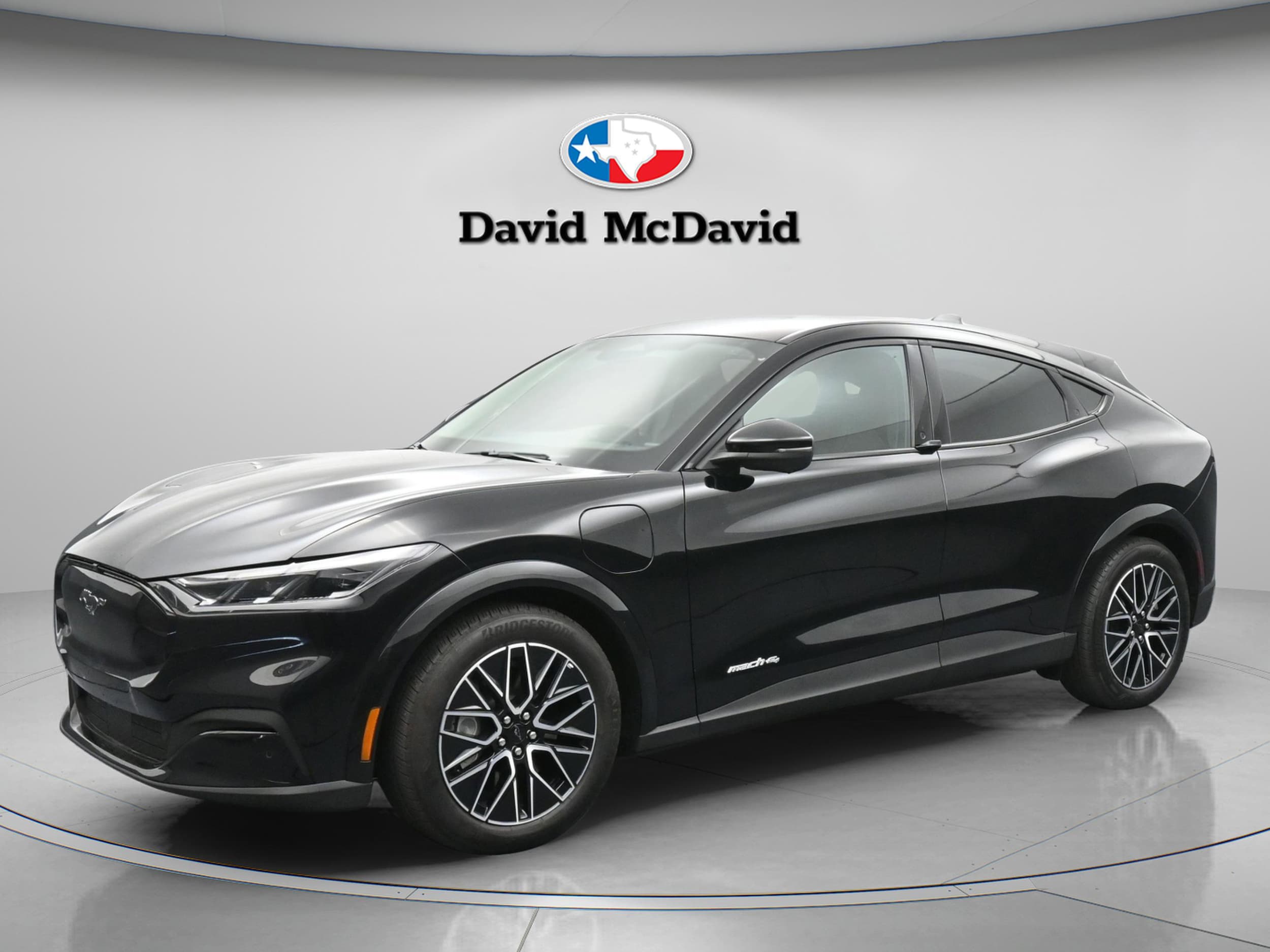 2025 Ford Mustang-Mach-e Premium's photo