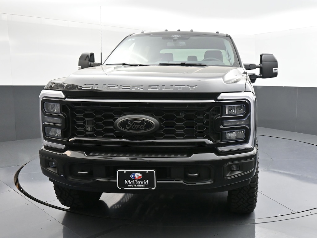 New 2026 Ford F-250 LARIAT Truck Crew Cab
