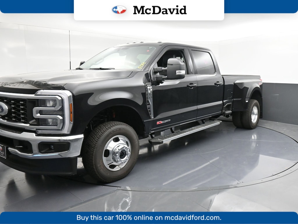 New 2026 Ford F-350 LARIAT Truck Crew Cab