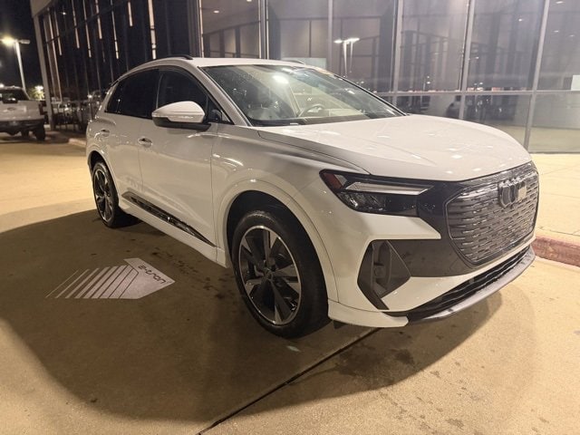 Used 2024 Audi Q4 e-tron Premium with VIN WA1K2BFZ4RP015006 for sale in Fort Worth, TX